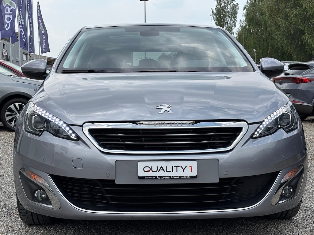 PEUGEOT 308 1.2 Pure Tech Allure EAT6-image-1