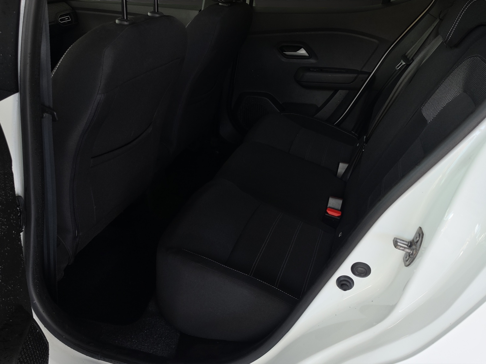 DACIA Sandero TCe 90 Expression CVT-image-10