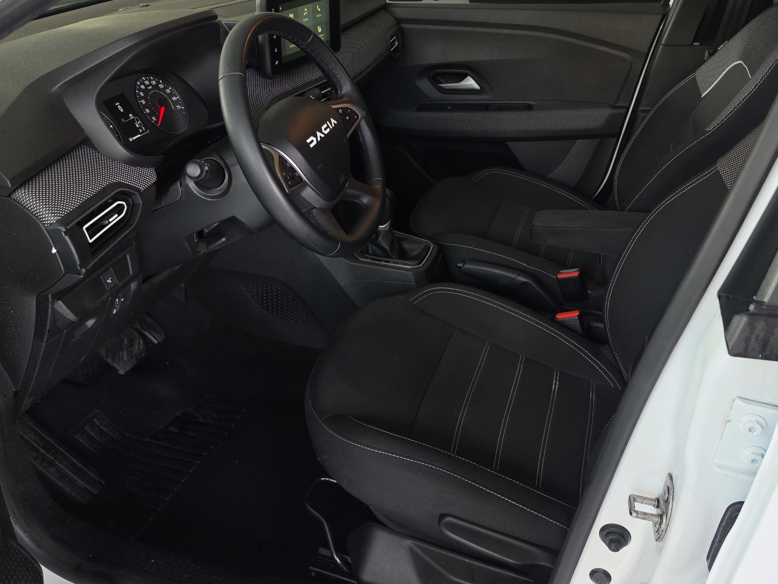 DACIA Sandero TCe 90 Expression CVT-image-7
