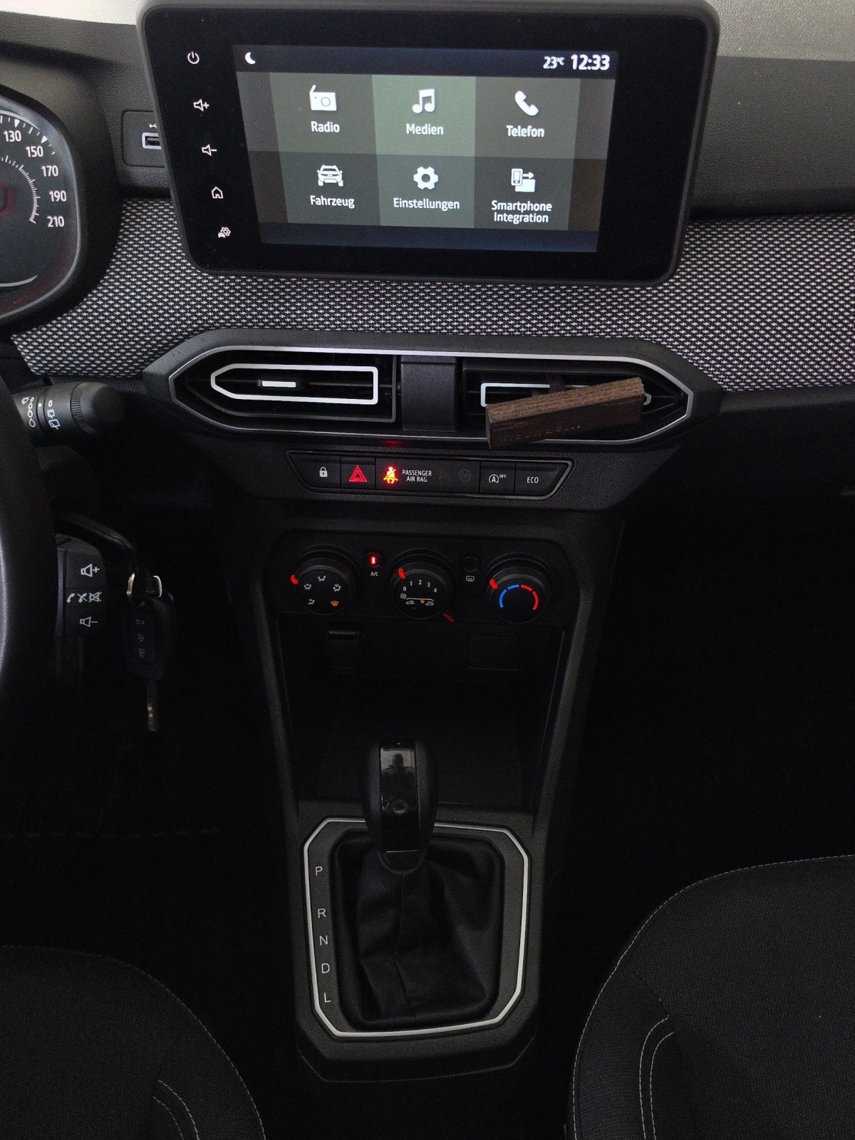 DACIA Sandero TCe 90 Expression CVT-image-13