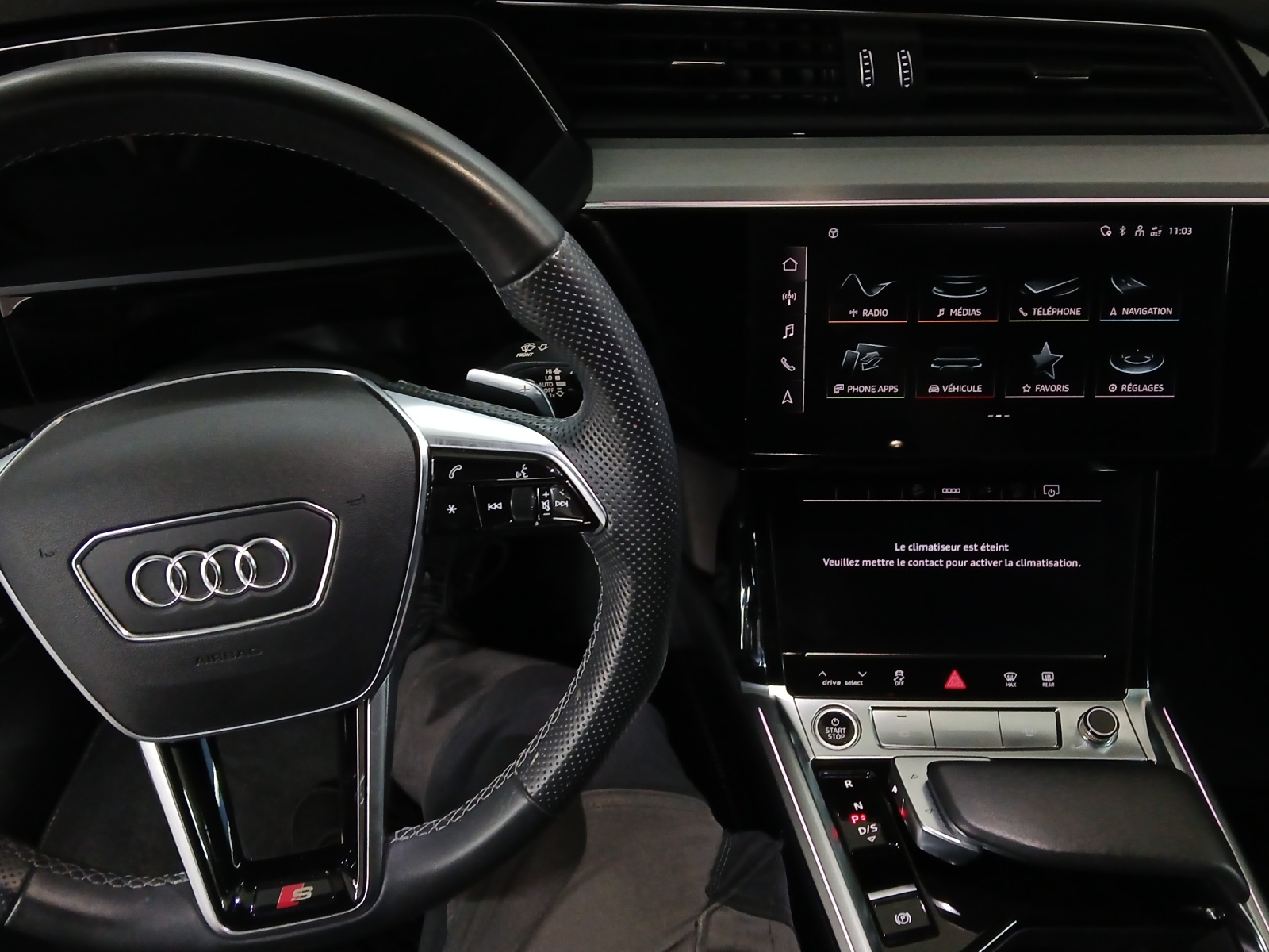 AUDI e-tron 55 Sportback S Line Black Edition quattro-image-8
