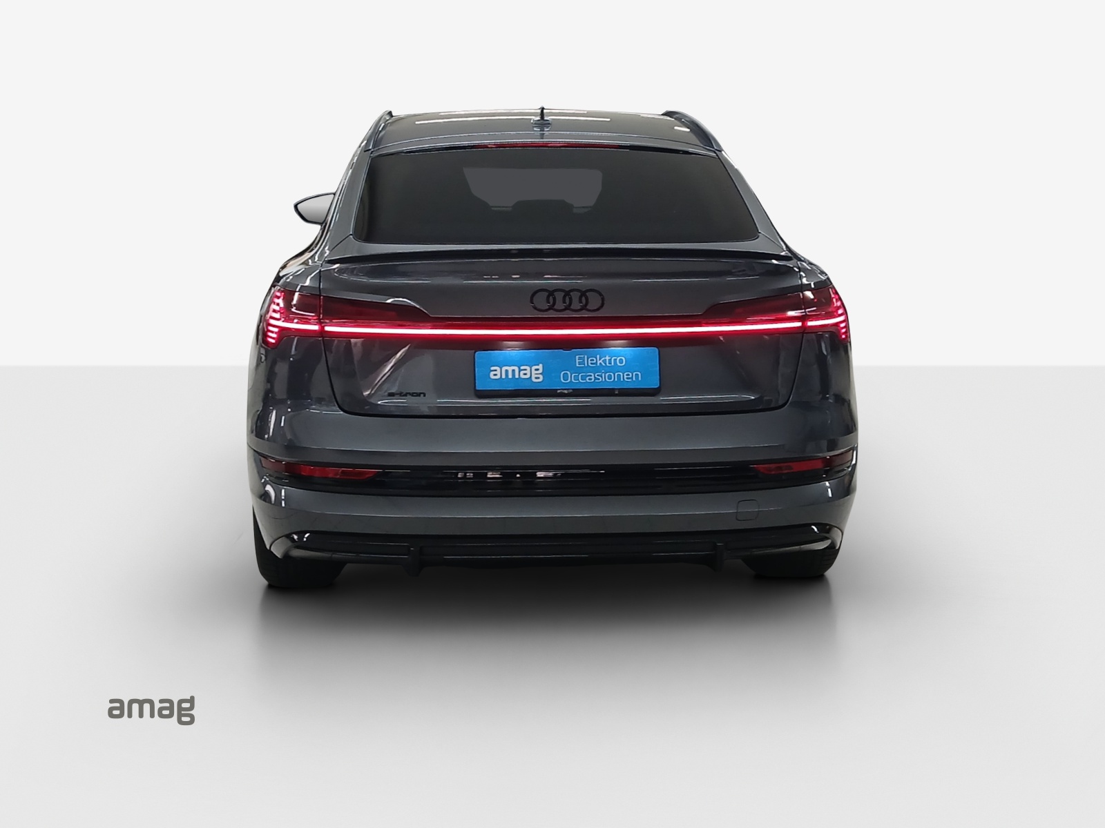 AUDI e-tron 55 Sportback S Line Black Edition quattro-image-3