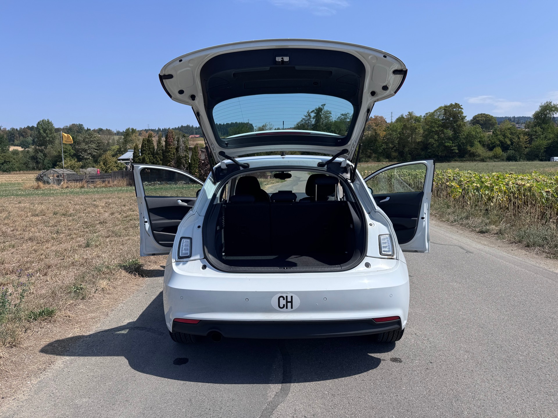 AUDI 1.0 TFSI ultra Design S-Tronic-image-2