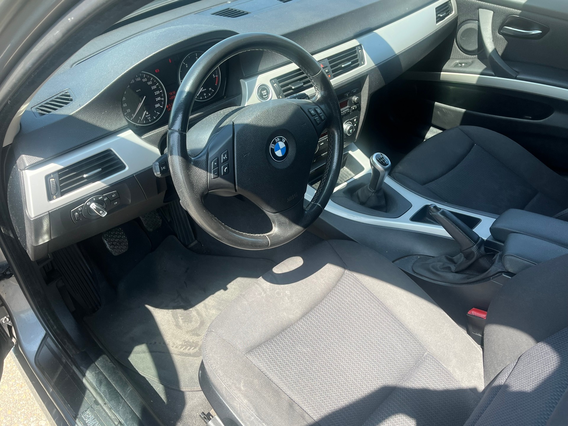 BMW 320d Touring more4you-image-12