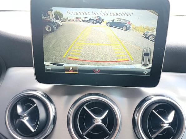MERCEDES-BENZ GLA 200 Urban 7G-DCT-image-6