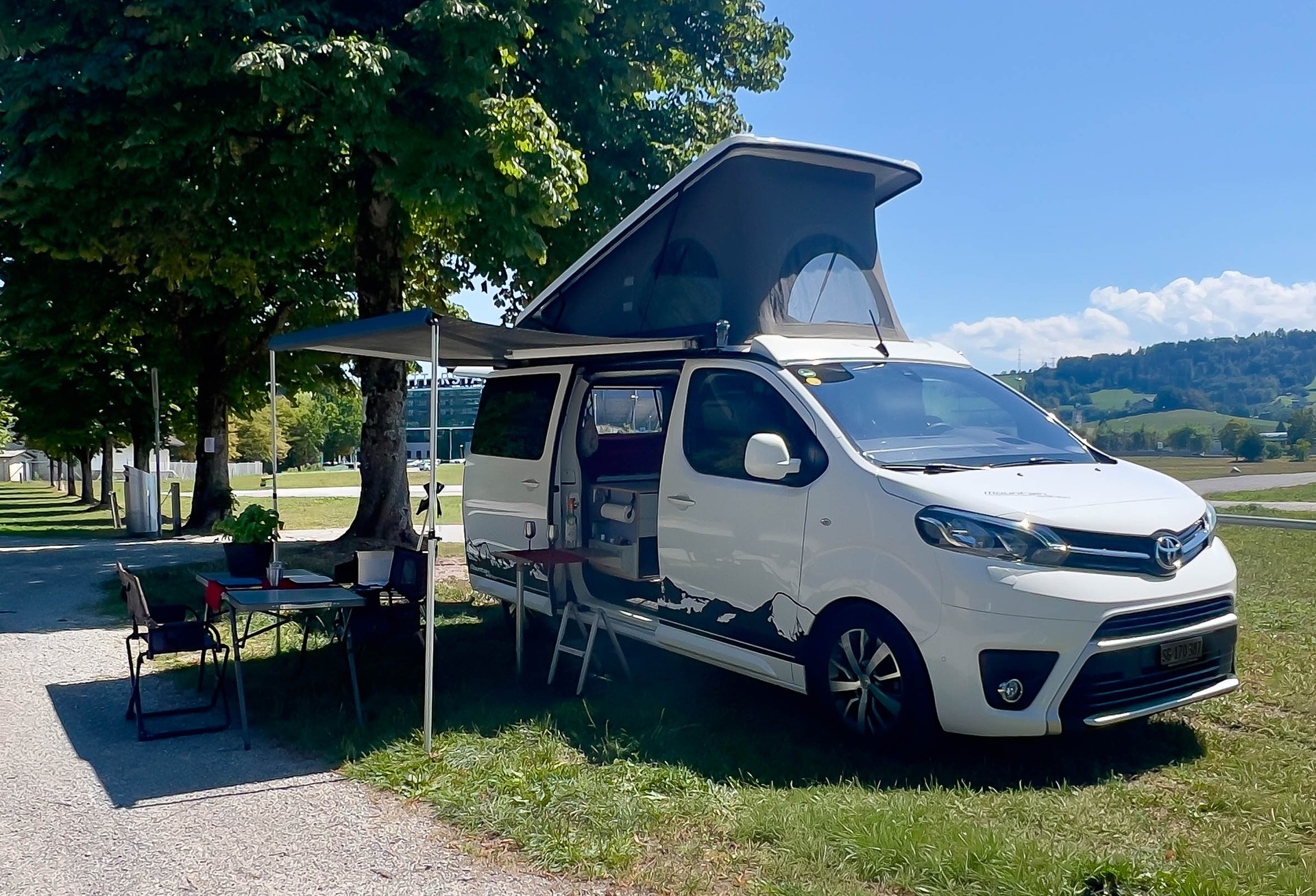 TOYOTA Firenze - Autarker Camper Van-image-0