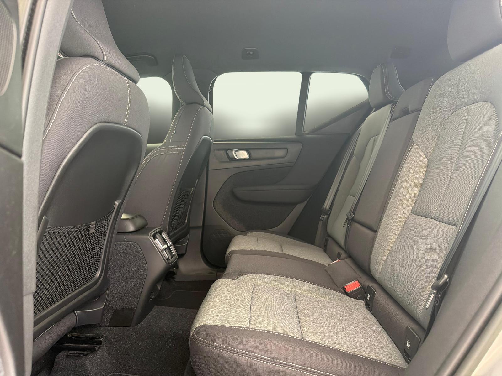 VOLVO XC40 1.5 T2 Core + Ruote invernali incluse-image-10