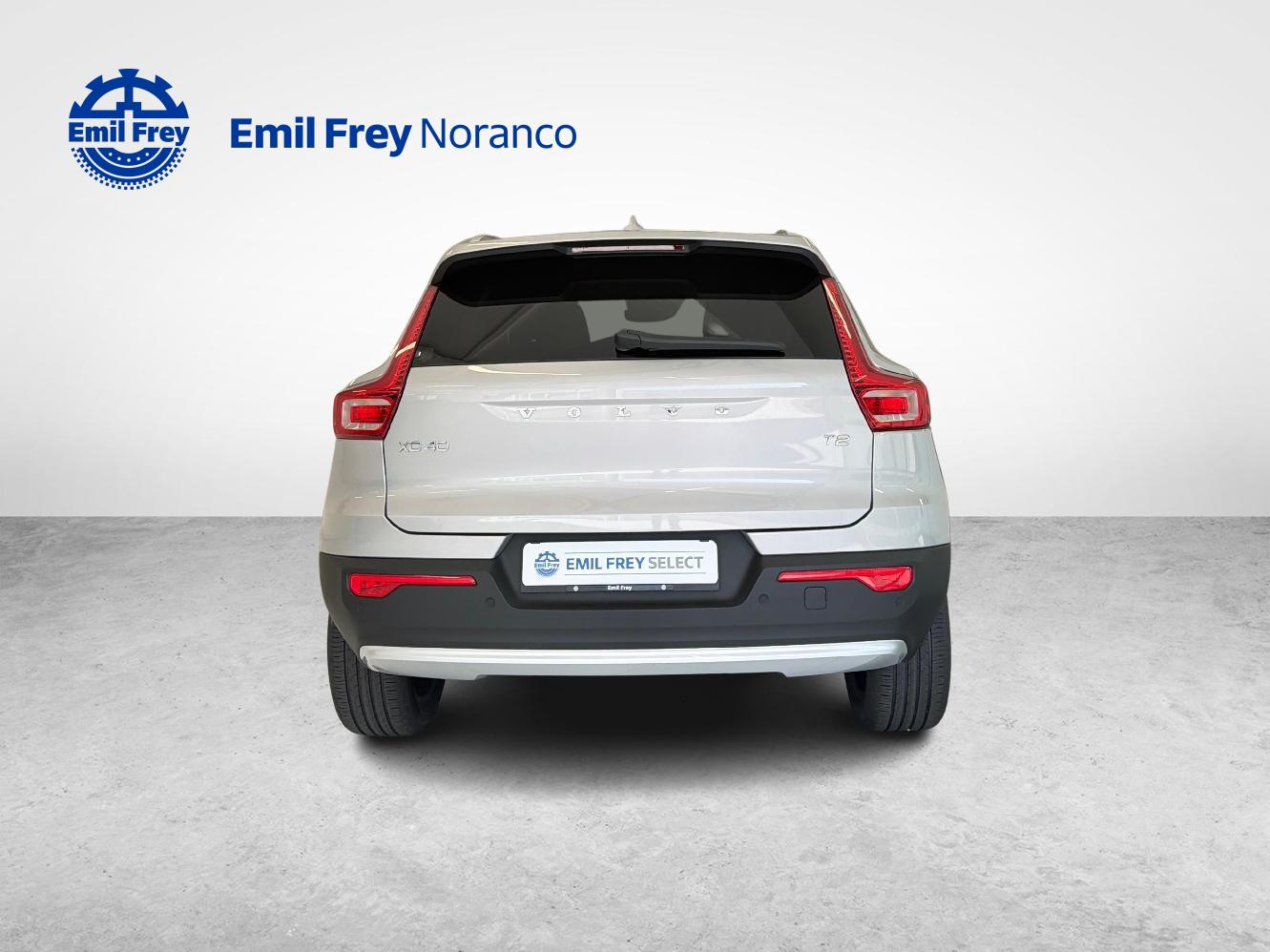 VOLVO XC40 1.5 T2 Core + Ruote invernali incluse-image-3