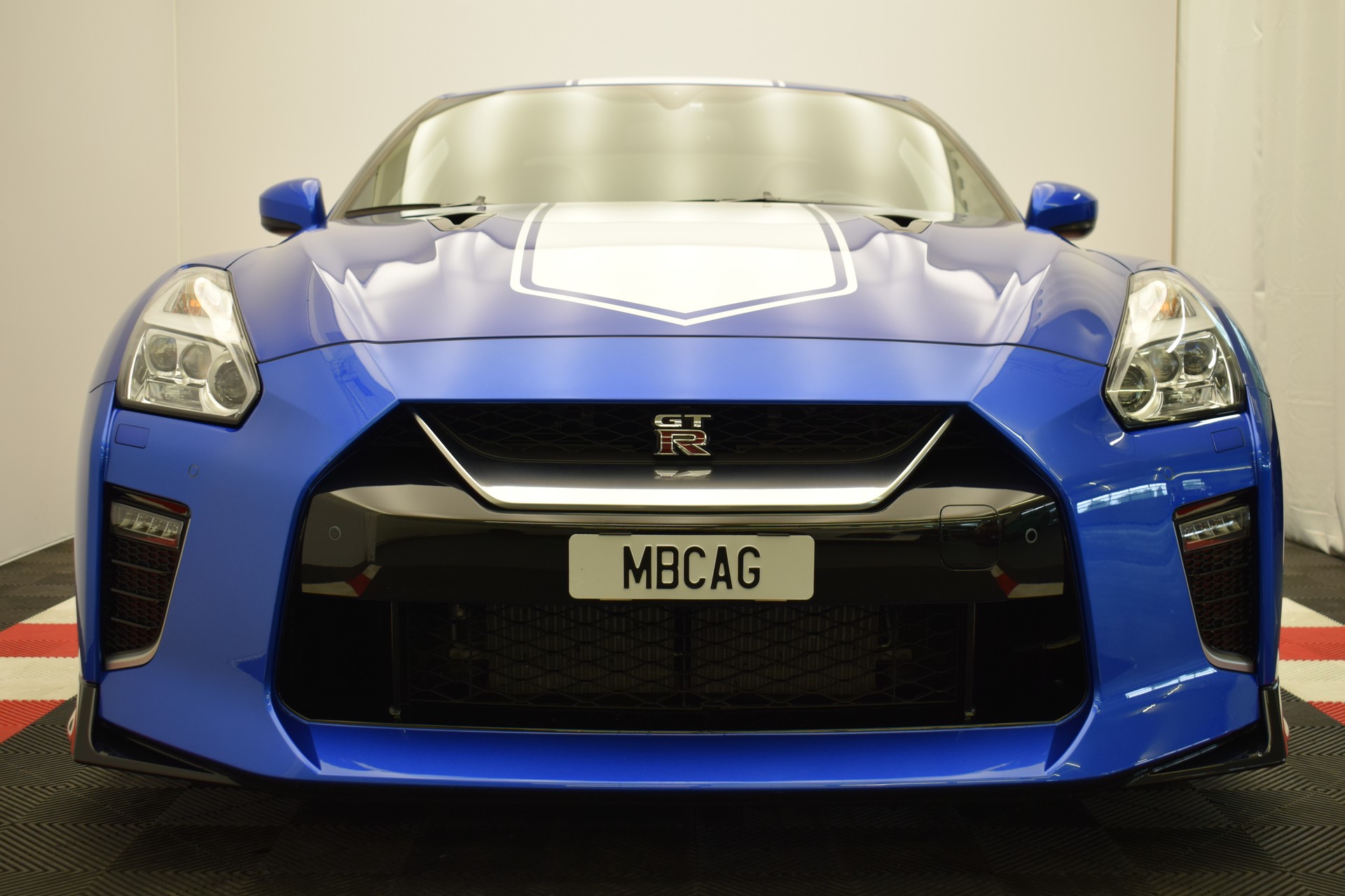 NISSAN GT-R 3.8 V6 Biturbo 50th Anniversary "Bayside Blue"-showroom-element-2