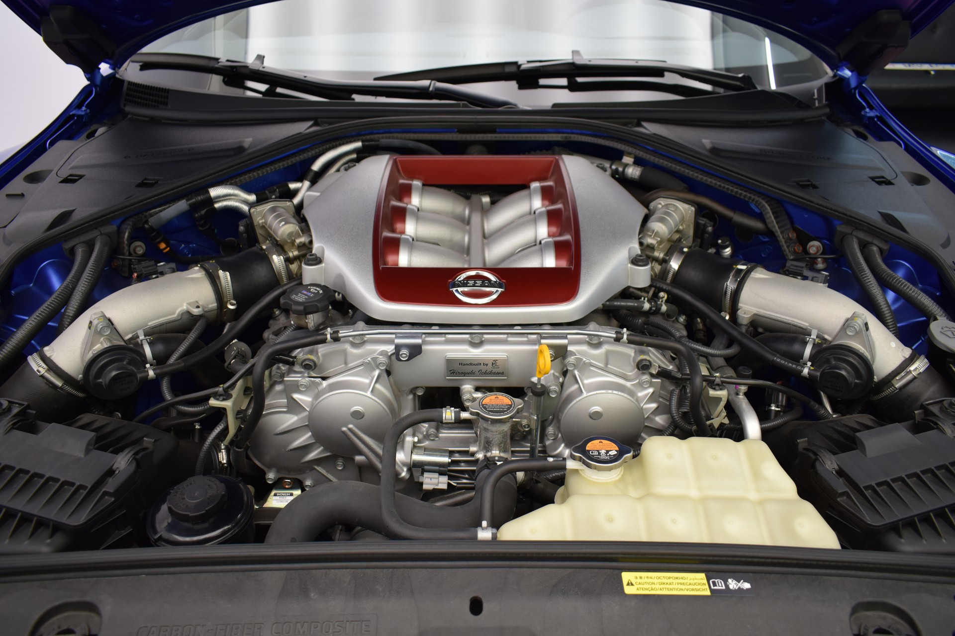 NISSAN GT-R 3.8 V6 Biturbo 50th Anniversary "Bayside Blue"-image-4