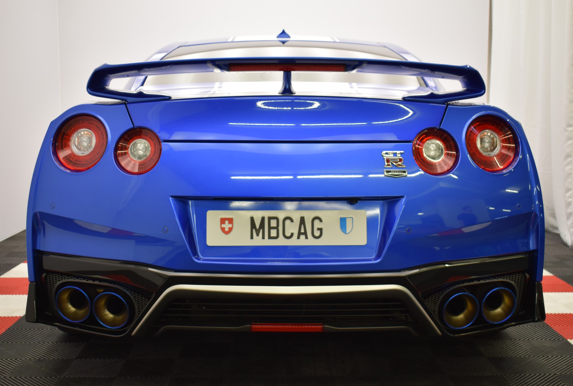 NISSAN GT-R 3.8 V6 Biturbo 50th Anniversary "Bayside Blue"-image-14