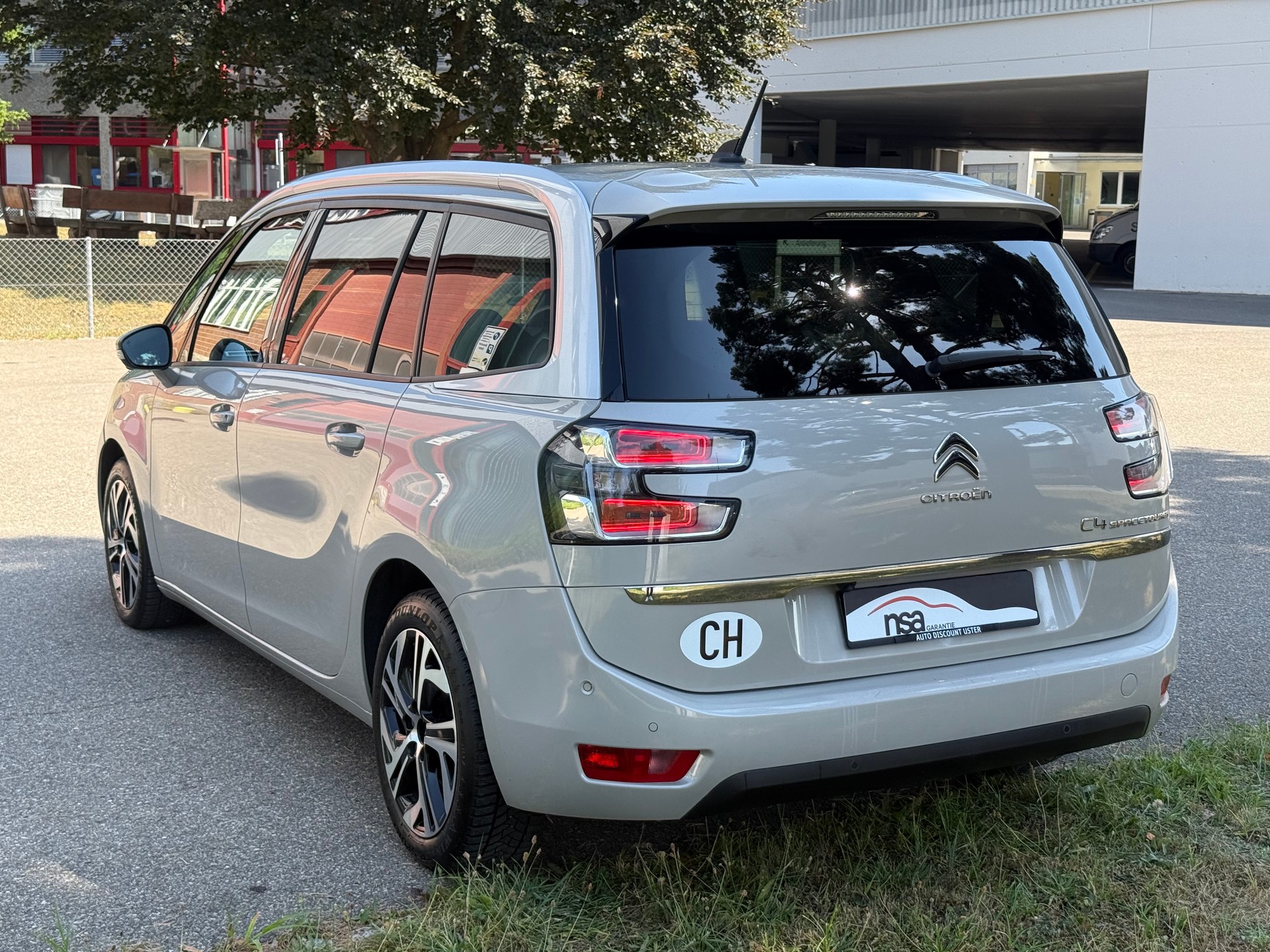 CITROEN C4 Spacetourer 2.0 BlueHDi Shine EAT8-image-3