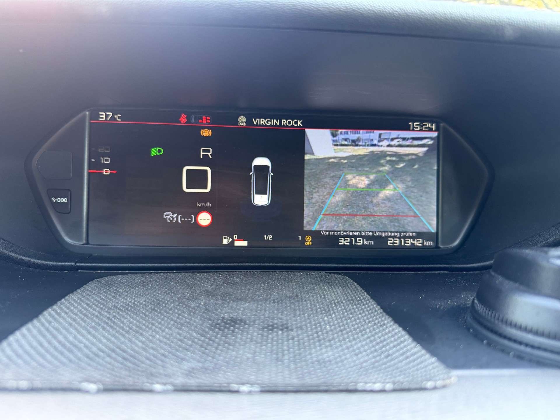 CITROEN C4 Spacetourer 2.0 BlueHDi Shine EAT8-image-8