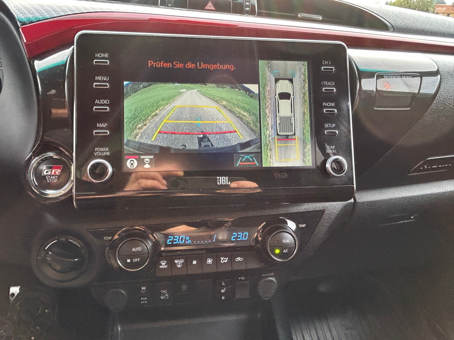 TOYOTA Hilux 2.8D GR Sport 230PS Double Cab 4x4 A-image-11