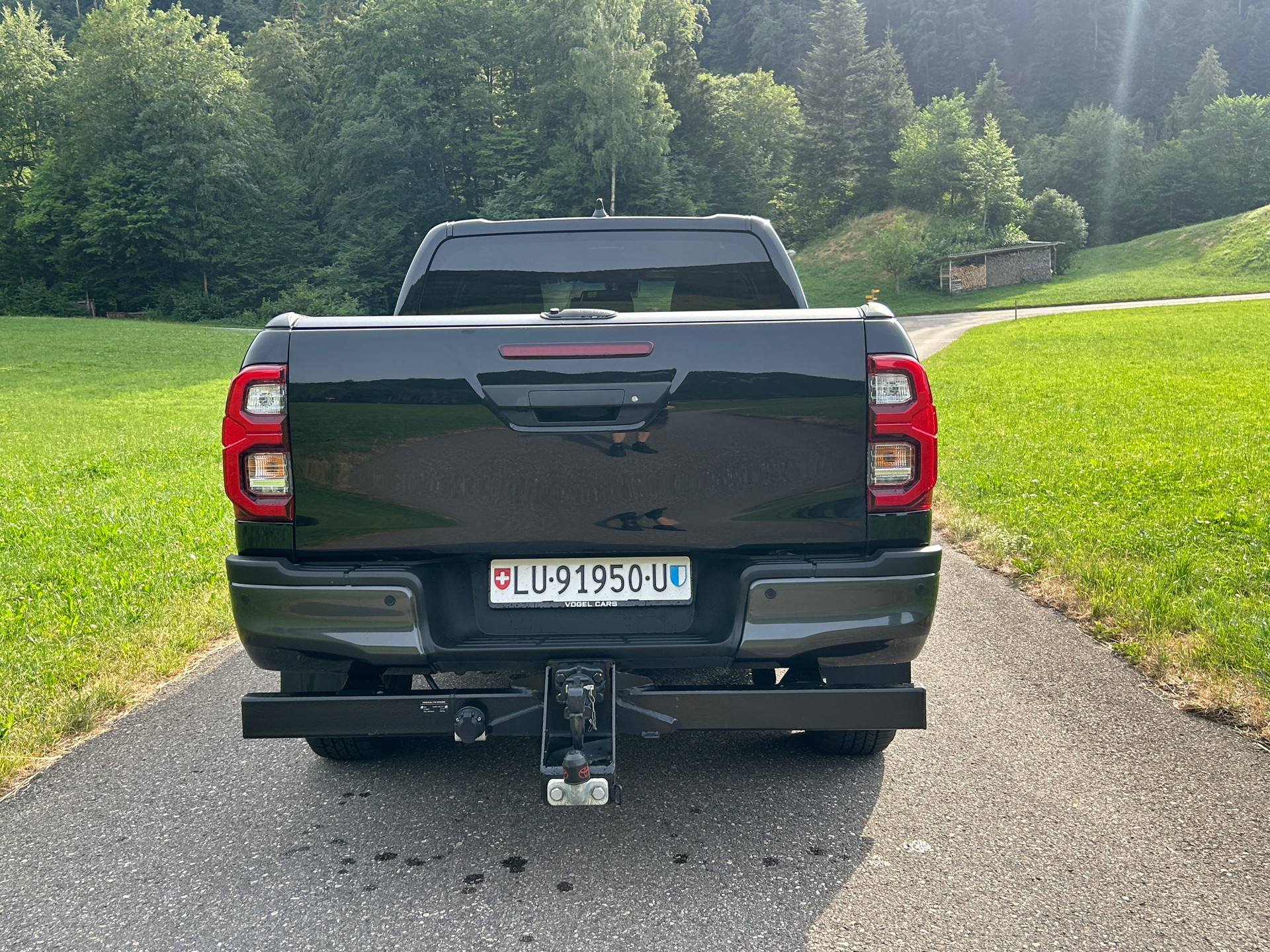 TOYOTA Hilux 2.8D GR Sport 230PS Double Cab 4x4 A-image-5