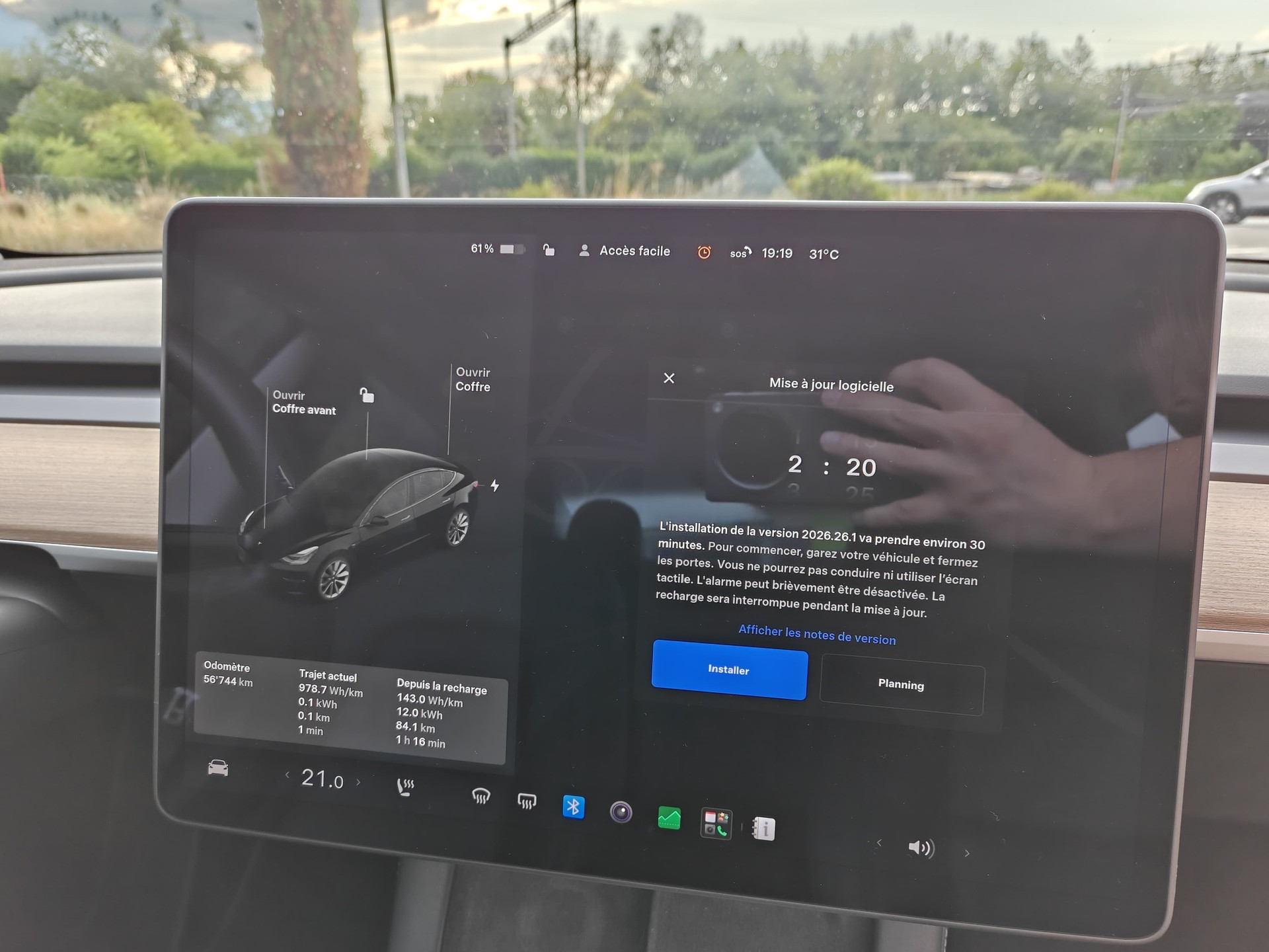 TESLA Long Range Dual motors-image-4