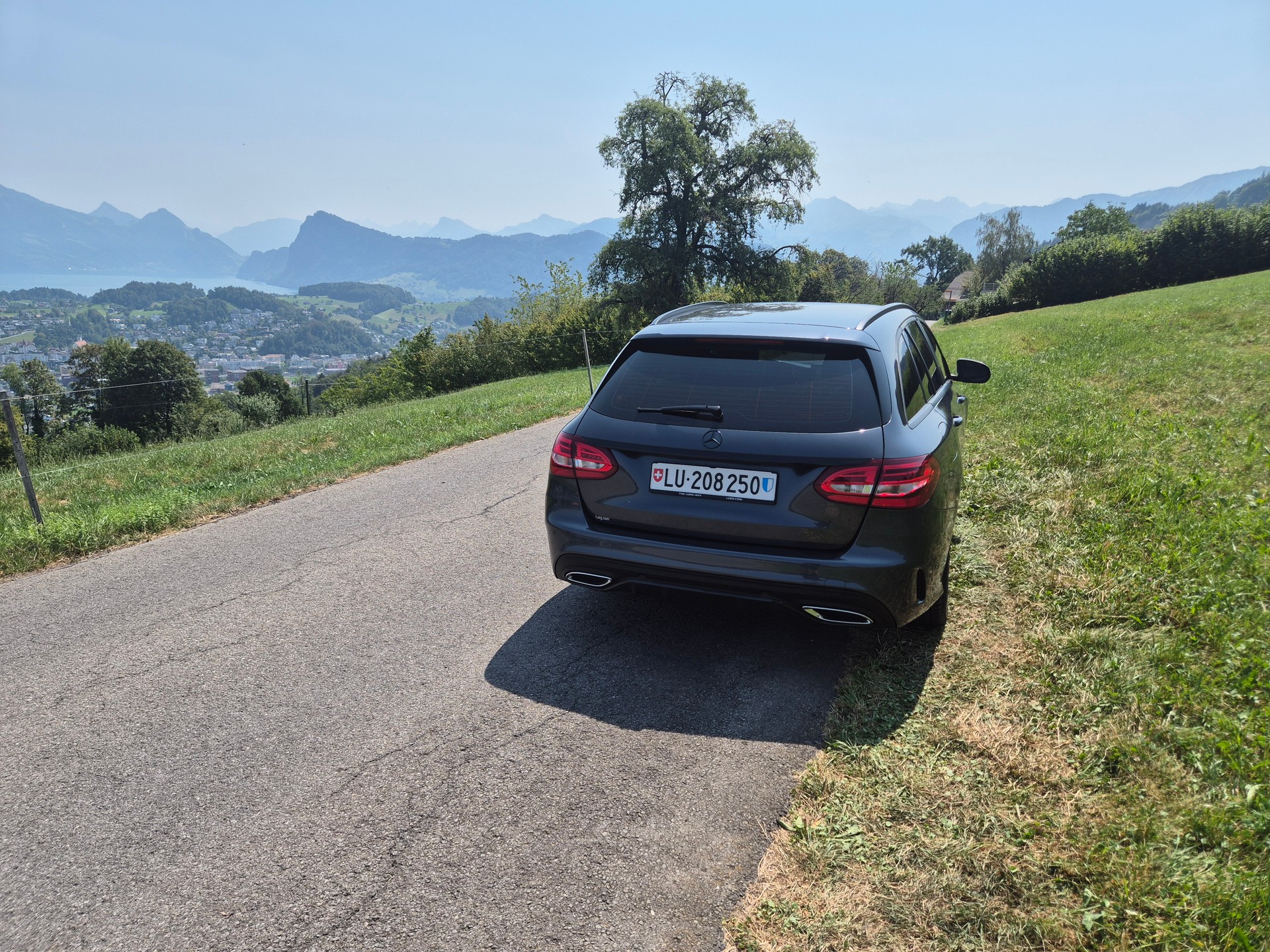 MERCEDES-BENZ C 220 d-image-4