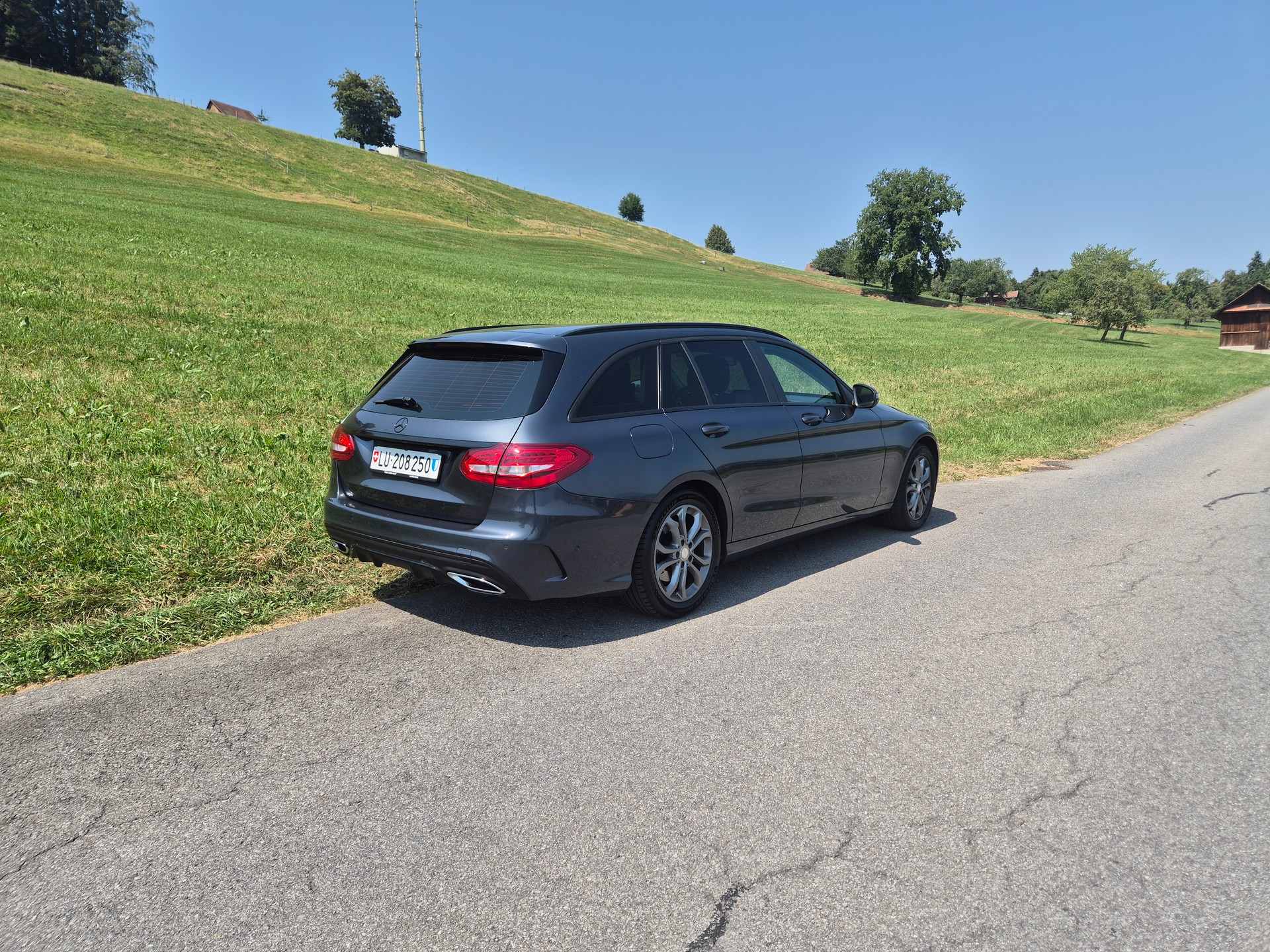 MERCEDES-BENZ C 220 d-image-2