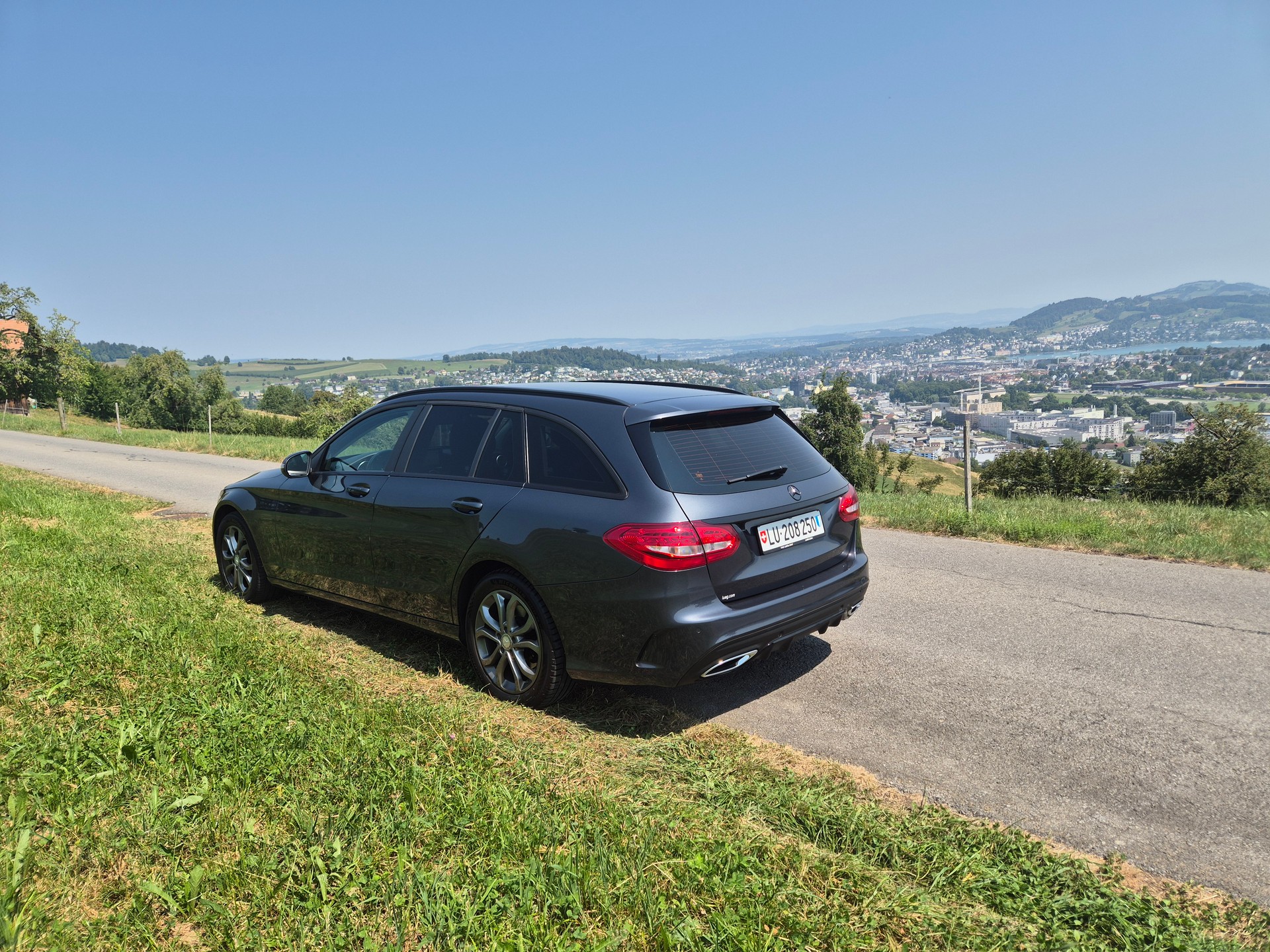 MERCEDES-BENZ C 220 d-image-3