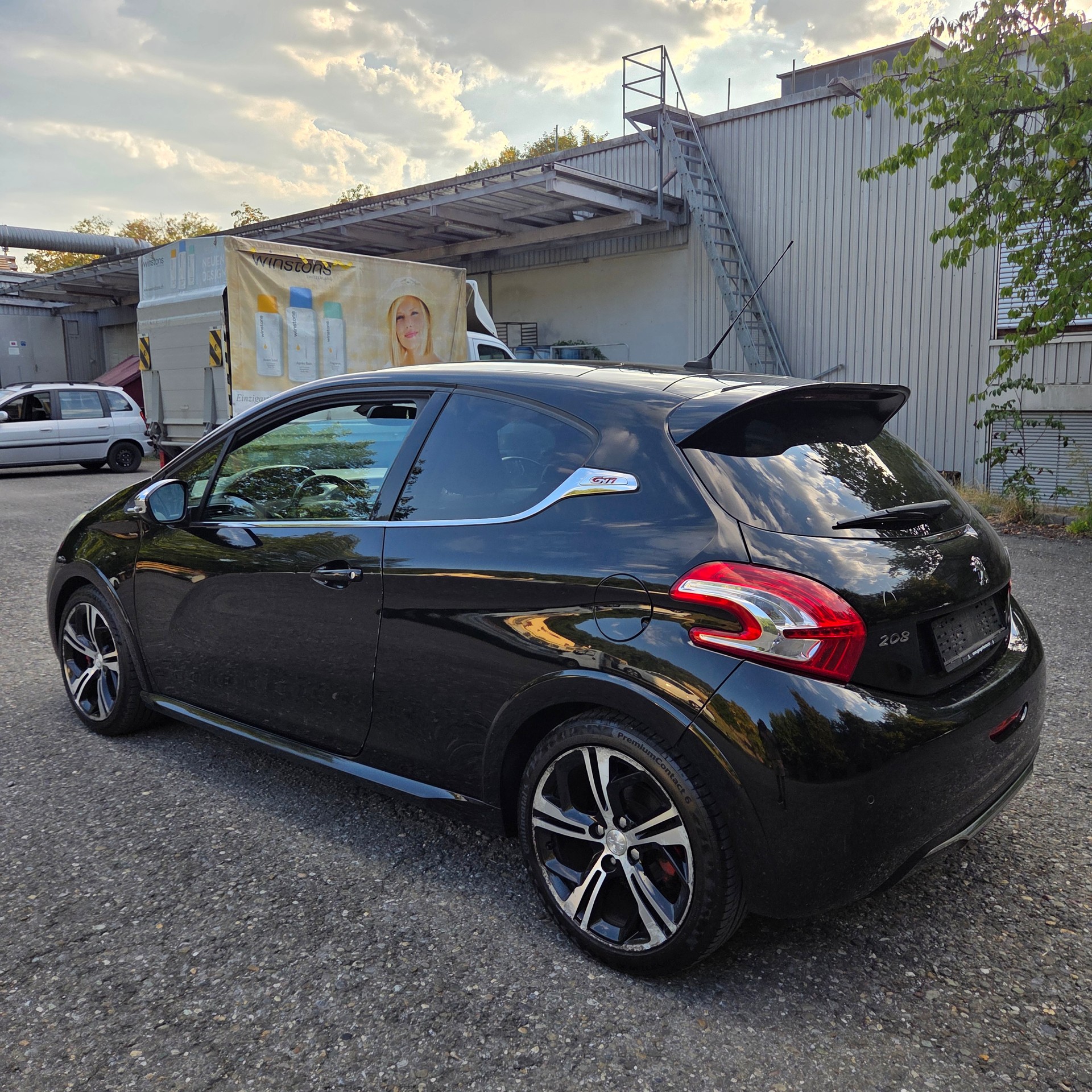 PEUGEOT 208 1.6 Turbo GTi-image-5