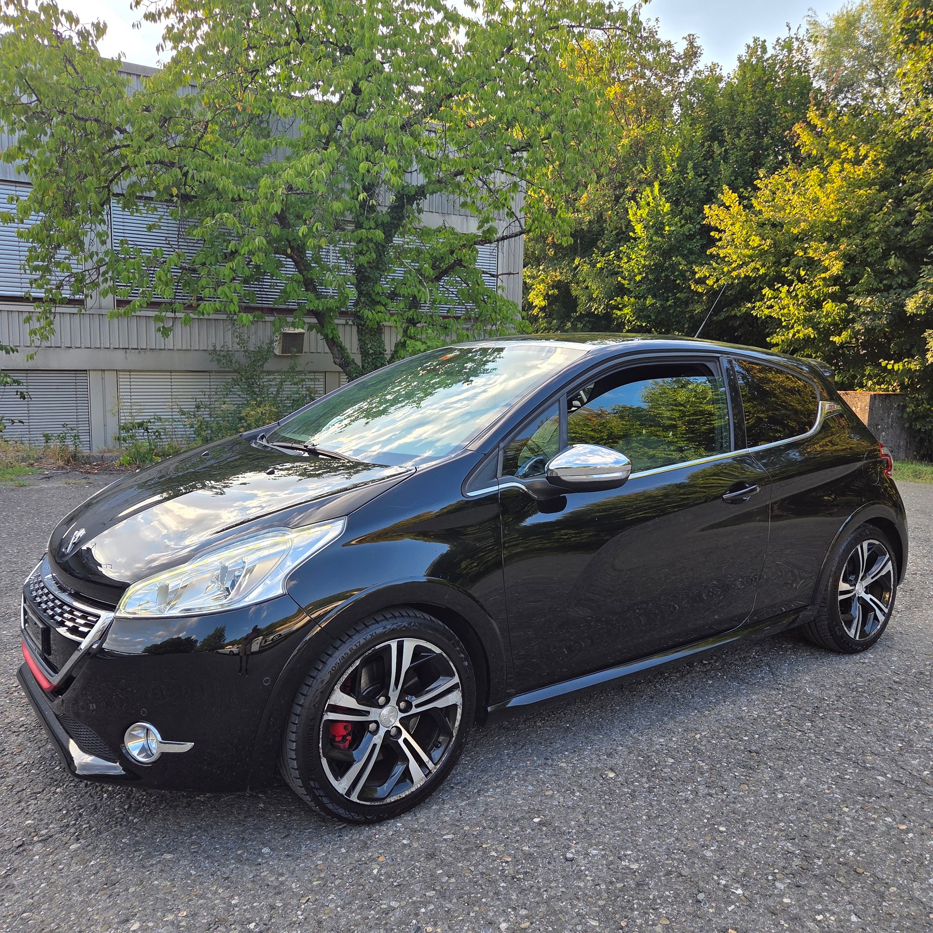 PEUGEOT 208 1.6 Turbo GTi-image-0