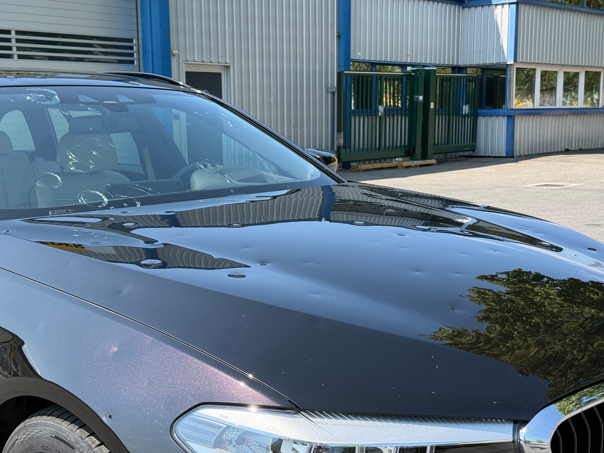 BMW 540i xDrive Touring M Sport Steptronic-image-3