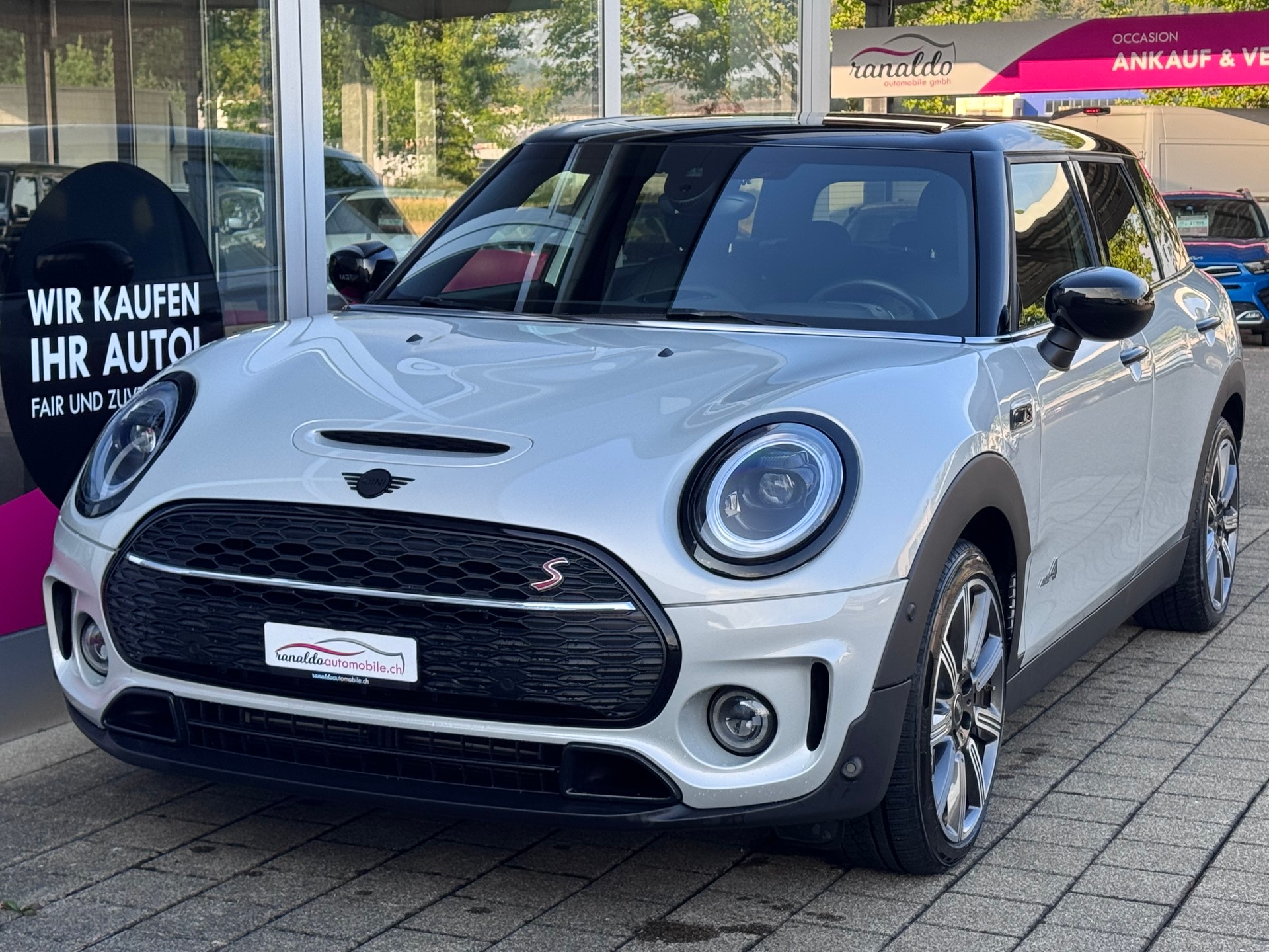 MINI Clubman Cooper S+4x4+Automat+LED+ACC+Navi+Bluetooth+Rückfahrkamera+18"Alu+Getönte Scheiben+Memory+Leder+Sitzheizung+-image-1