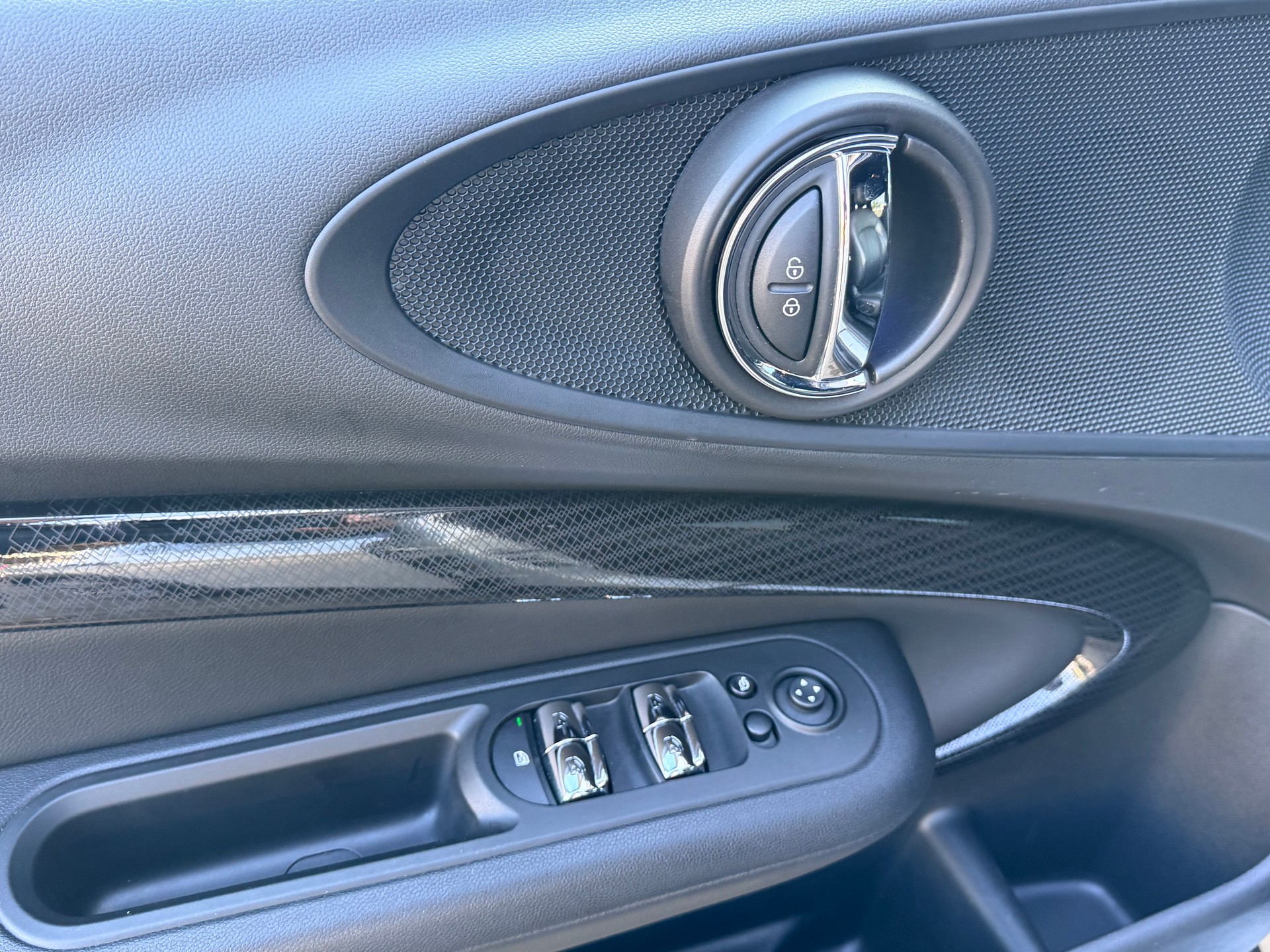 MINI Clubman Cooper S+4x4+Automat+LED+ACC+Navi+Bluetooth+Rückfahrkamera+18"Alu+Getönte Scheiben+Memory+Leder+Sitzheizung+-image-12