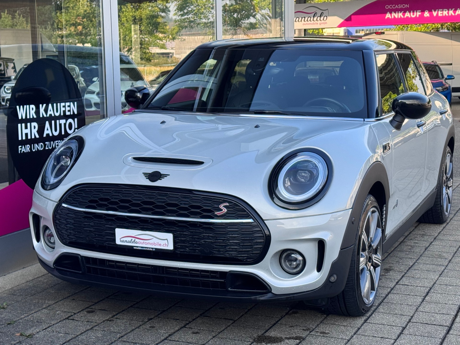 MINI Clubman Cooper S+4x4+Automat+LED+ACC+Navi+Bluetooth+Rückfahrkamera+18"Alu+Getönte Scheiben+Memory+Leder+Sitzheizung+-image-0