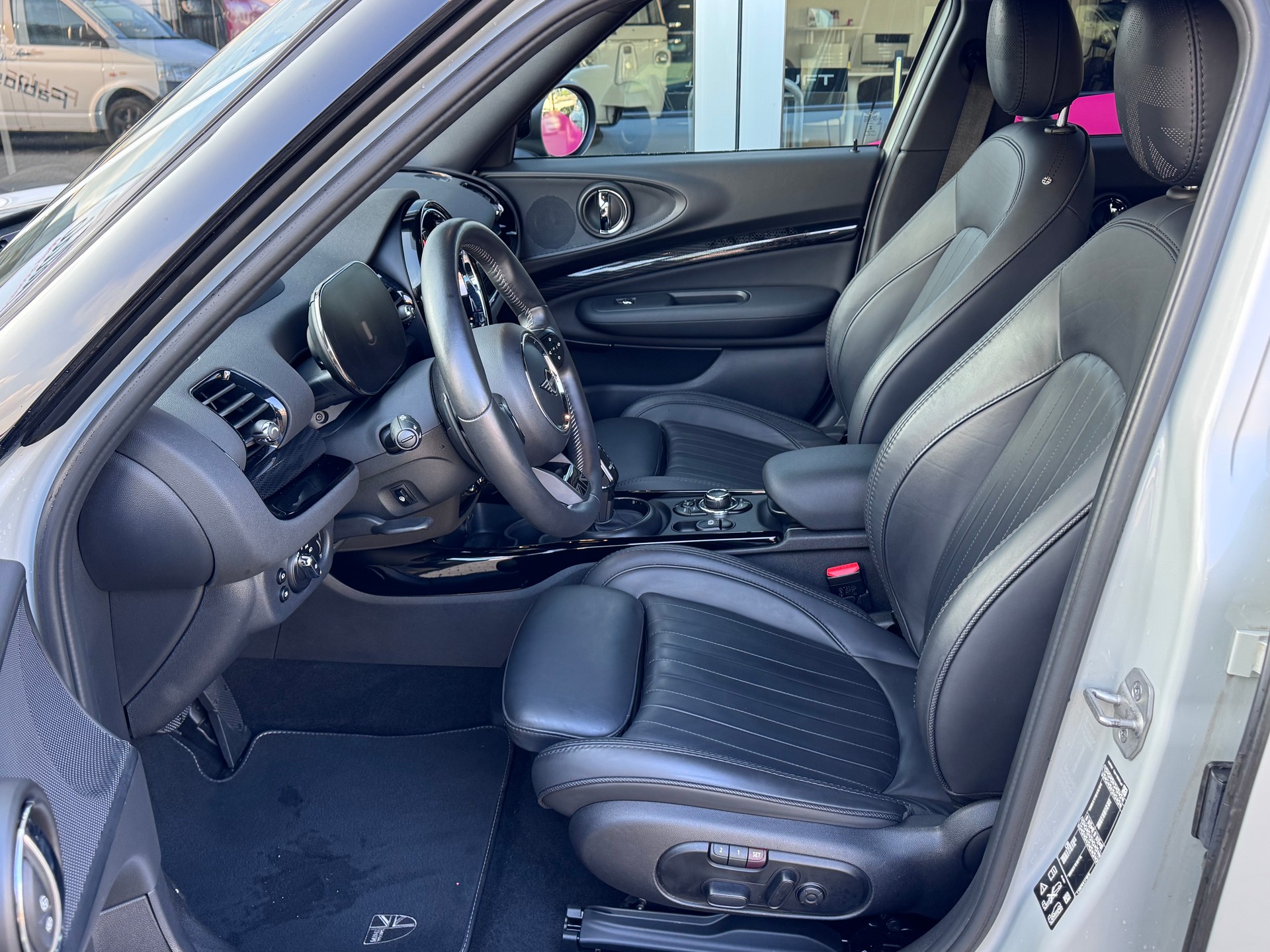 MINI Clubman Cooper S+4x4+Automat+LED+ACC+Navi+Bluetooth+Rückfahrkamera+18"Alu+Getönte Scheiben+Memory+Leder+Sitzheizung+-image-10