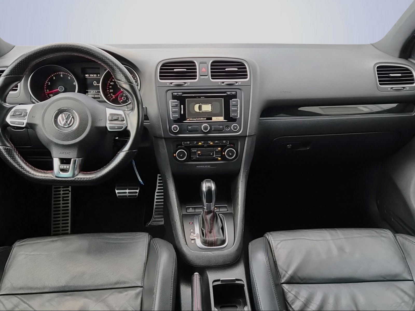 VW Golf 2.0 TSI GTI DSG-image-11