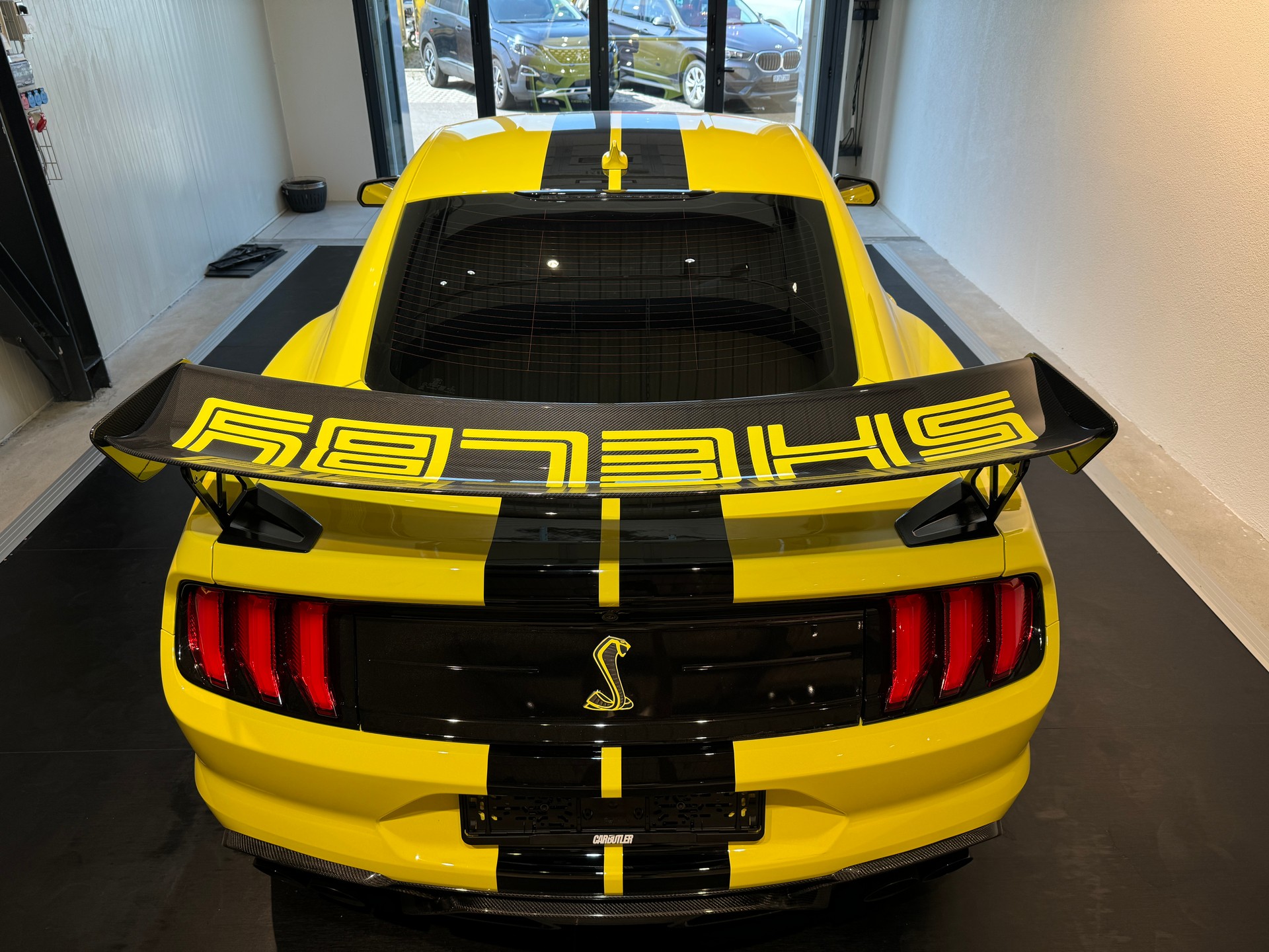 FORD Mustang SHELBY GT500 TRACK 5.2L 774 PS BLACK PREDATOR đ Painted Stripes! 1/1-image-11