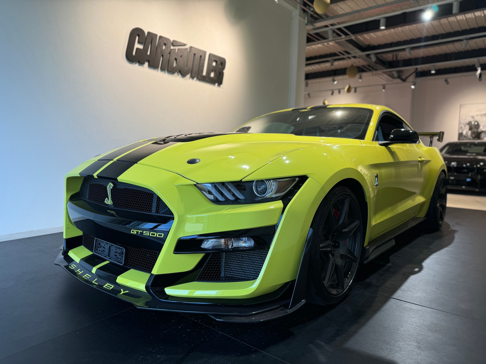 FORD Mustang SHELBY GT500 TRACK 5.2L 774 PS BLACK PREDATOR đ Painted Stripes! 1/1-image-1
