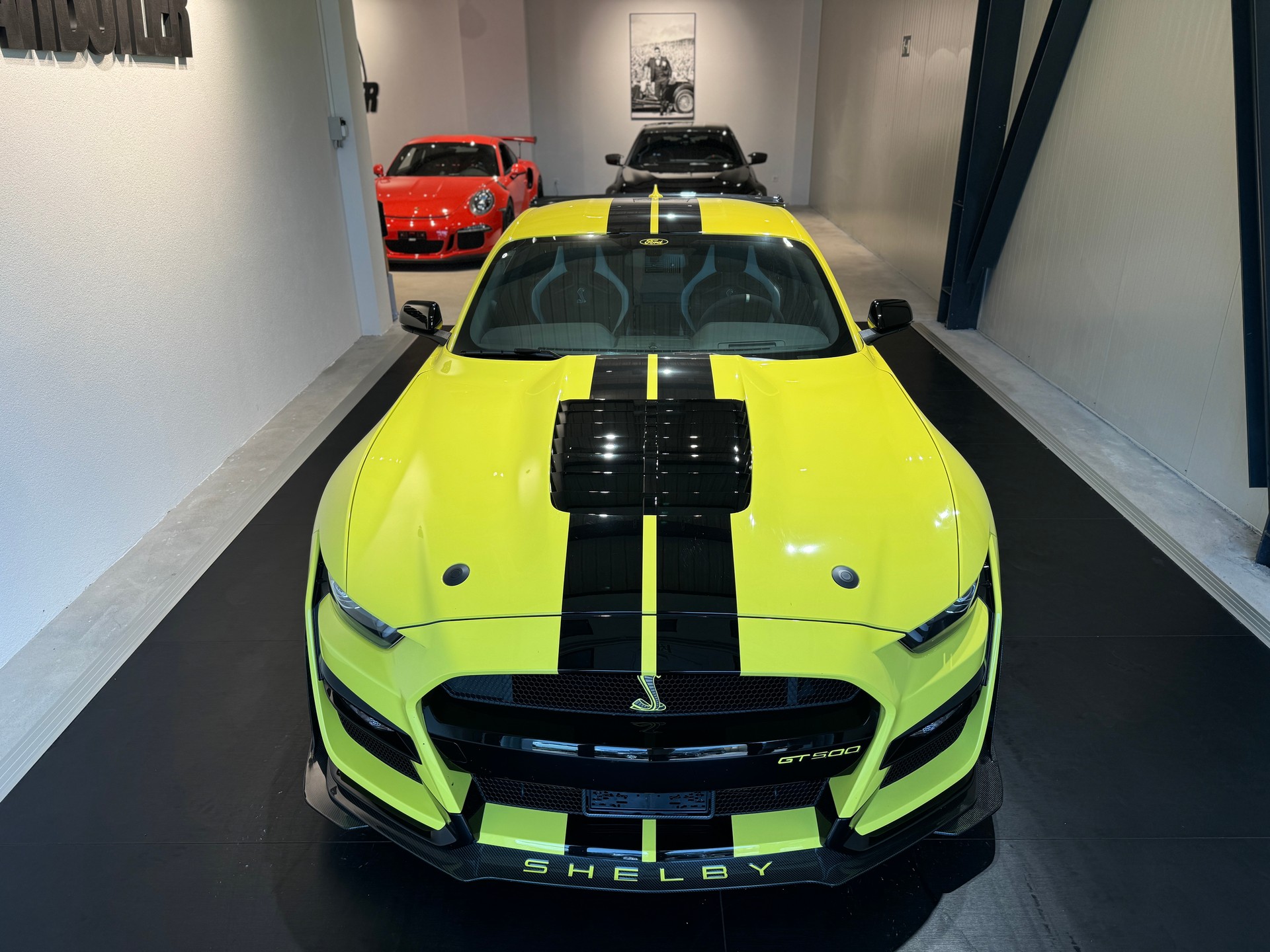 FORD Mustang SHELBY GT500 TRACK 5.2L 774 PS BLACK PREDATOR đ Painted Stripes! 1/1-image-6