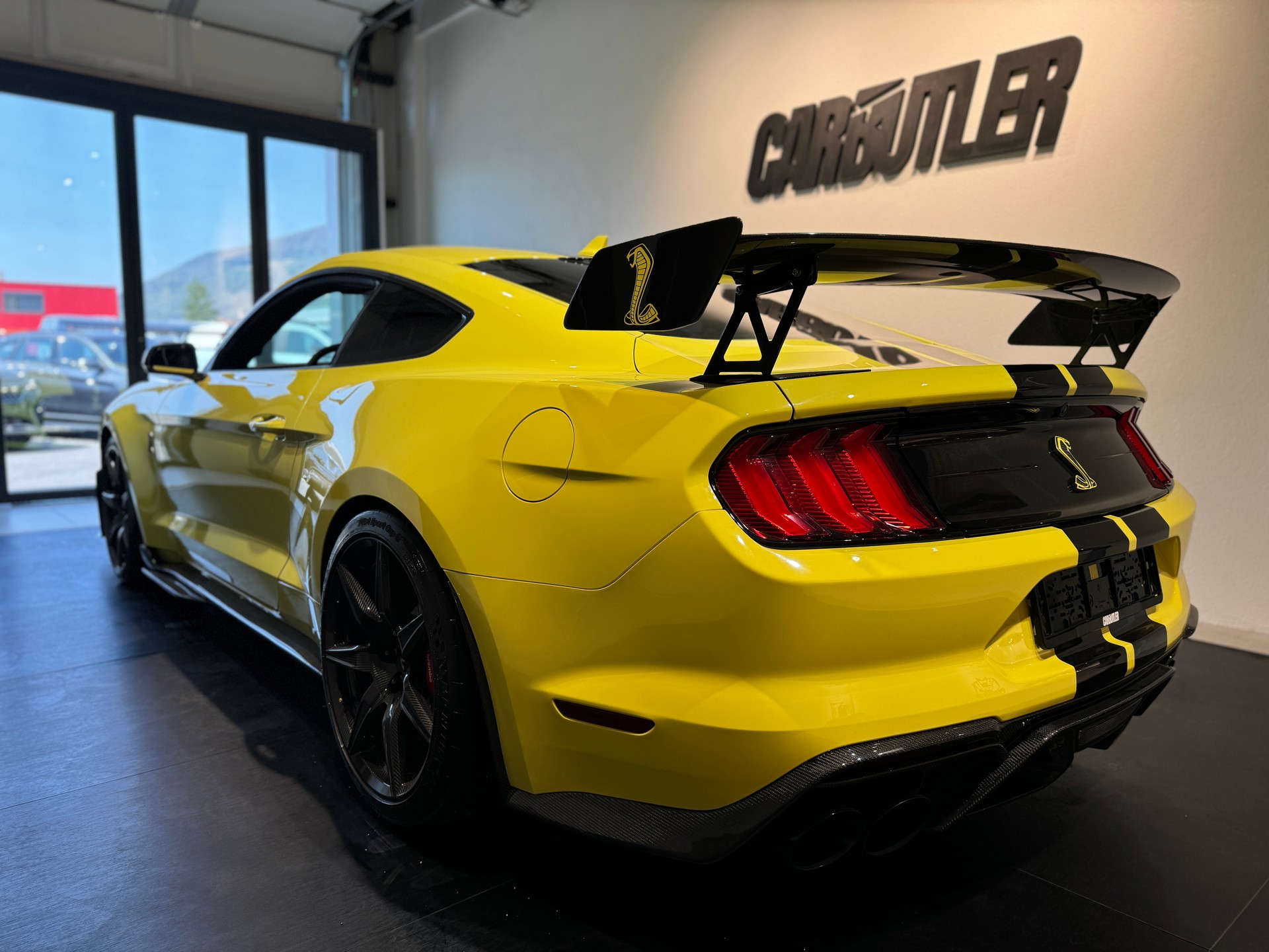 FORD Mustang SHELBY GT500 TRACK 5.2L 774 PS BLACK PREDATOR đ Painted Stripes! 1/1-image-10