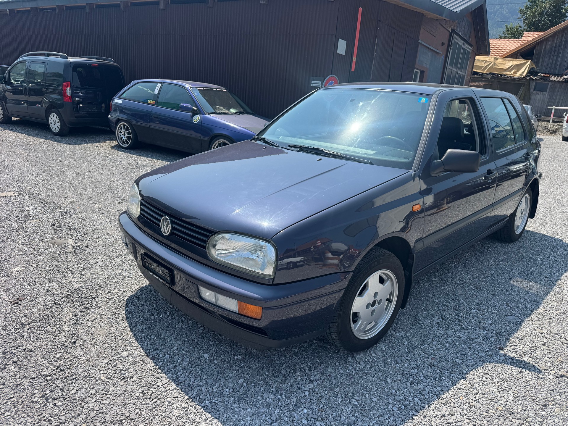 VW Golf 1800 Swiss Topline-image-0