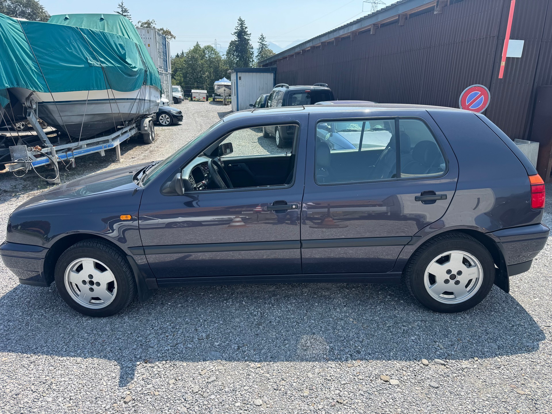 VW Golf 1800 Swiss Topline-image-4