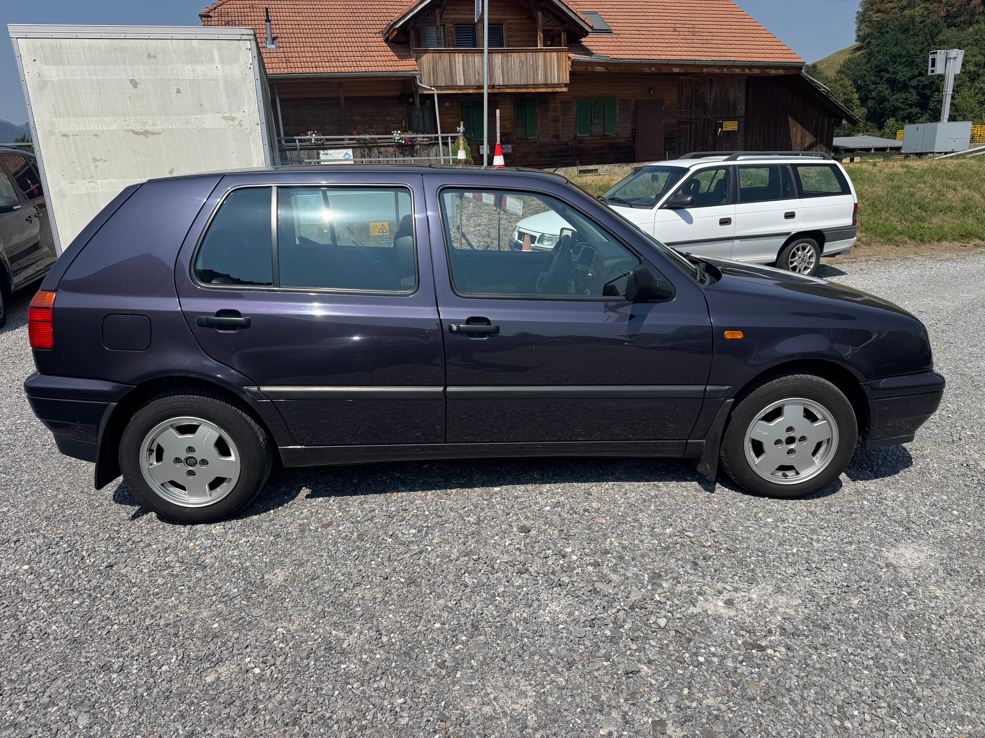 VW Golf 1800 Swiss Topline-image-5