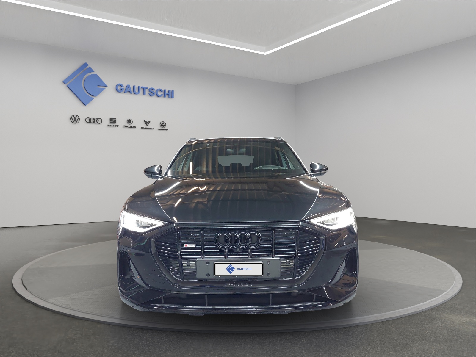 AUDI e-tron 55 S Line Black Edition quattro-image-4