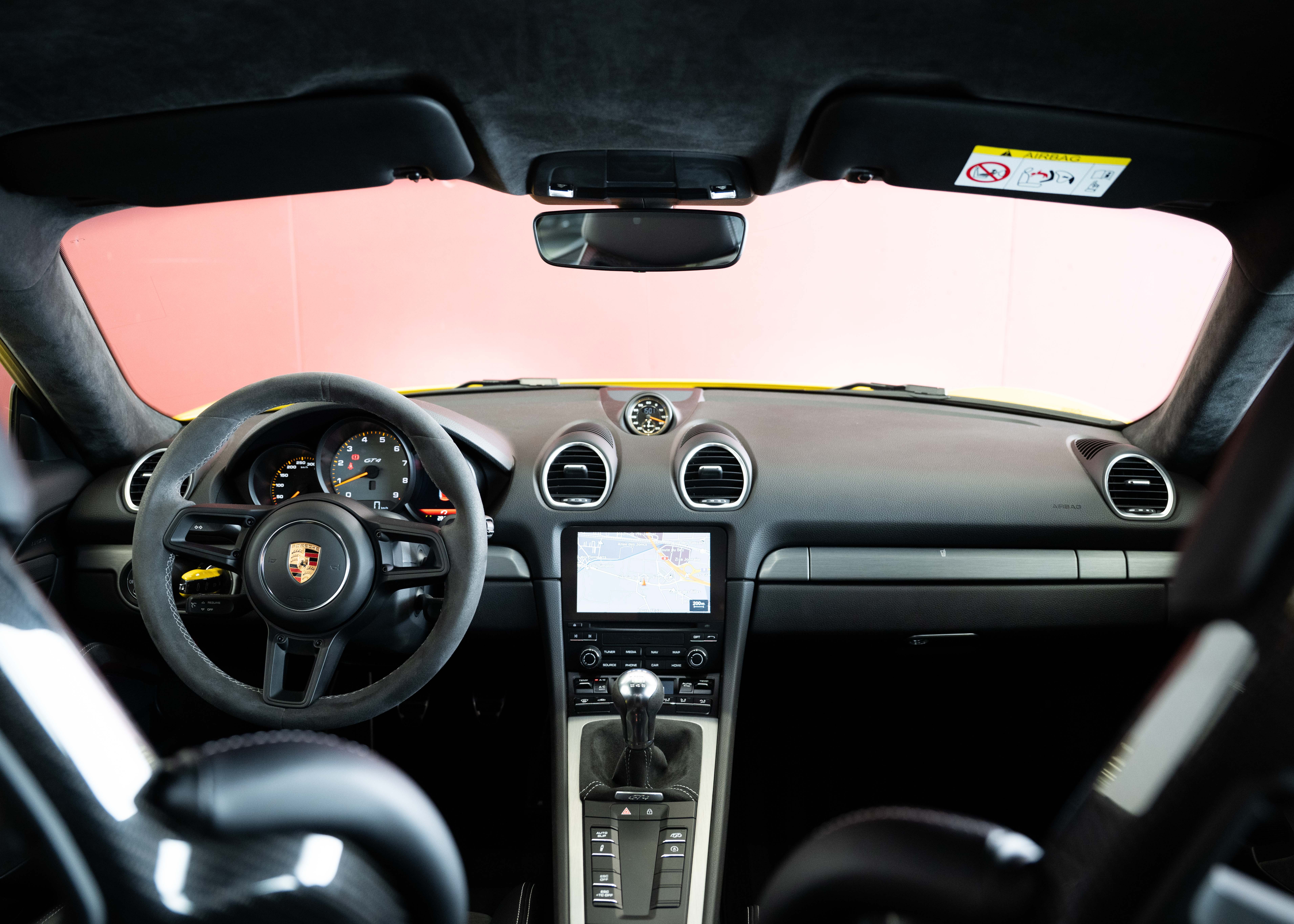 Image PORSCHE 718-BOXSTER-CAYMAN 718 Cayman GT4 (1st hand, Swiss car, fantastic condition, full Porsche history)