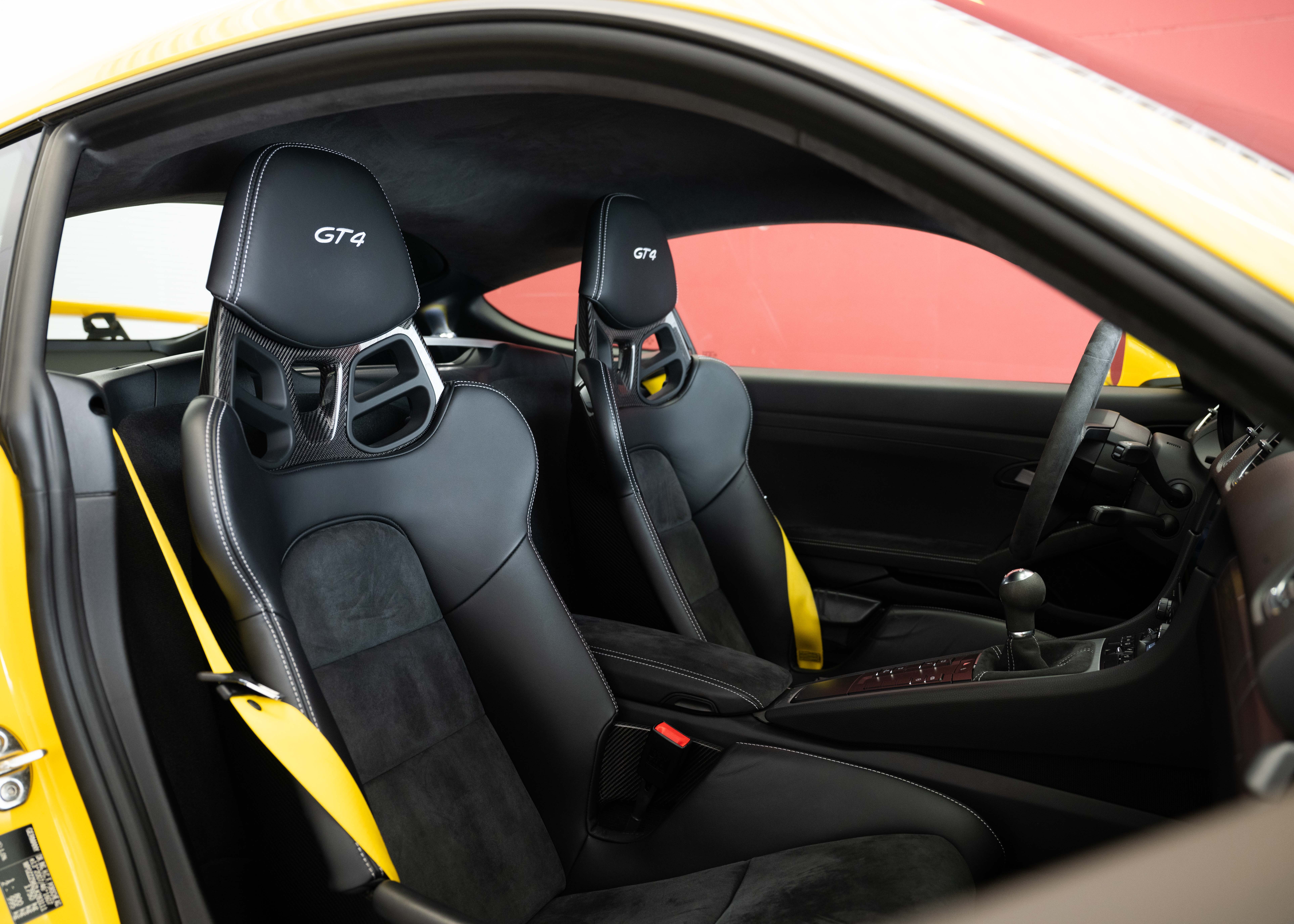 Image PORSCHE 718-BOXSTER-CAYMAN 718 Cayman GT4 (1st hand, Swiss car, fantastic condition, full Porsche history)