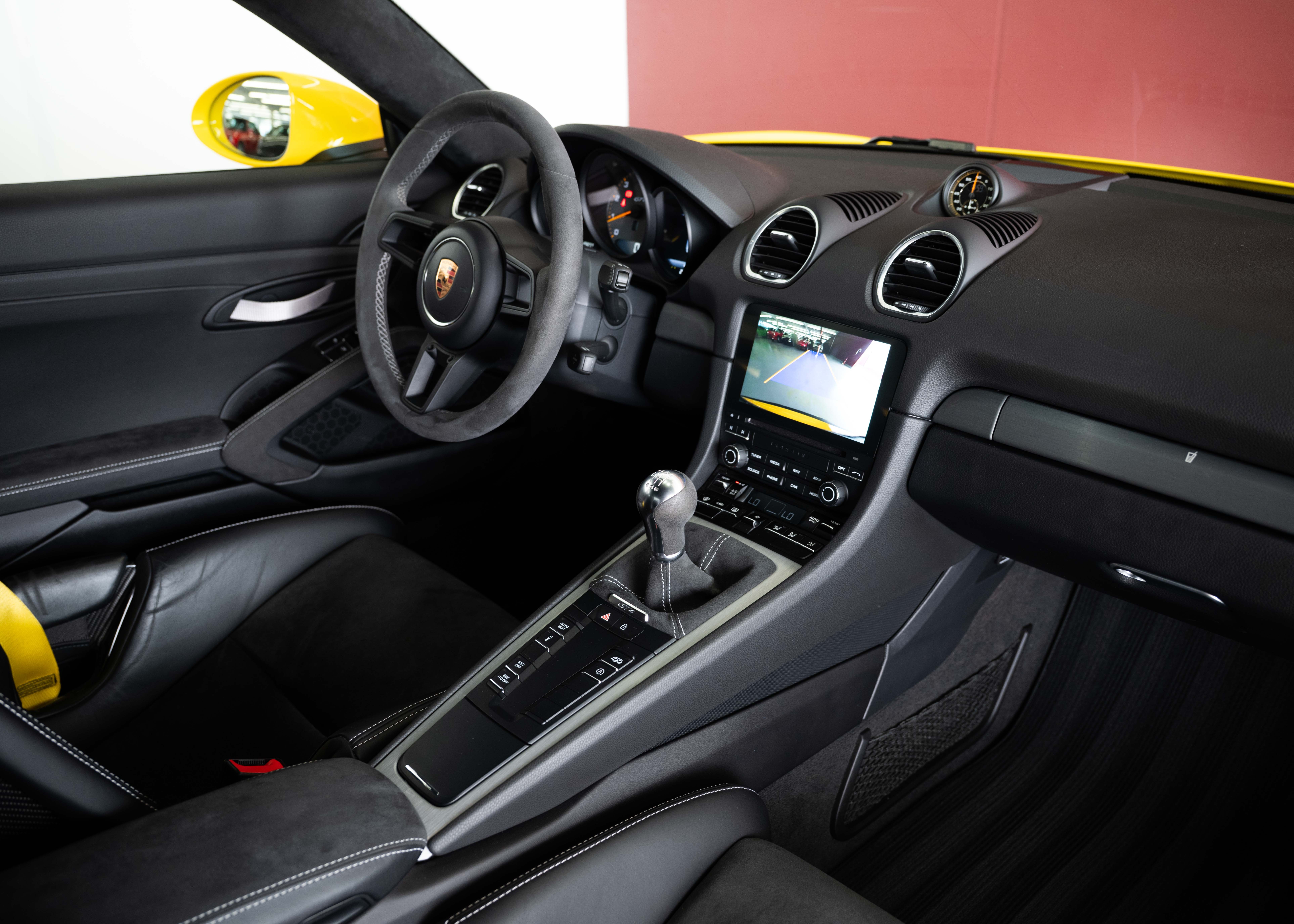 Image PORSCHE 718-BOXSTER-CAYMAN 718 Cayman GT4 (1st hand, Swiss car, fantastic condition, full Porsche history)