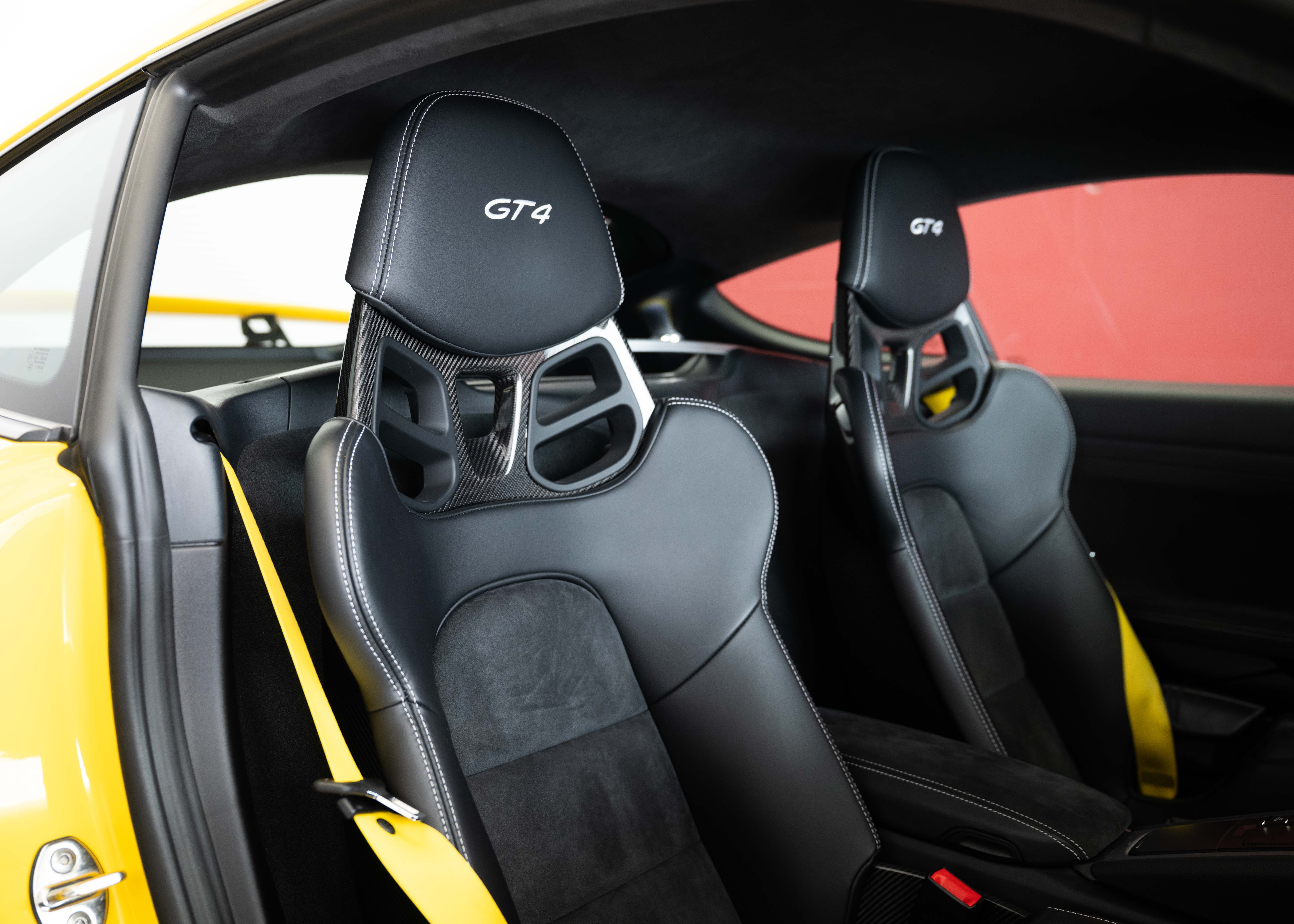 Image PORSCHE 718-BOXSTER-CAYMAN 718 Cayman GT4 (1st hand, Swiss car, fantastic condition, full Porsche history)