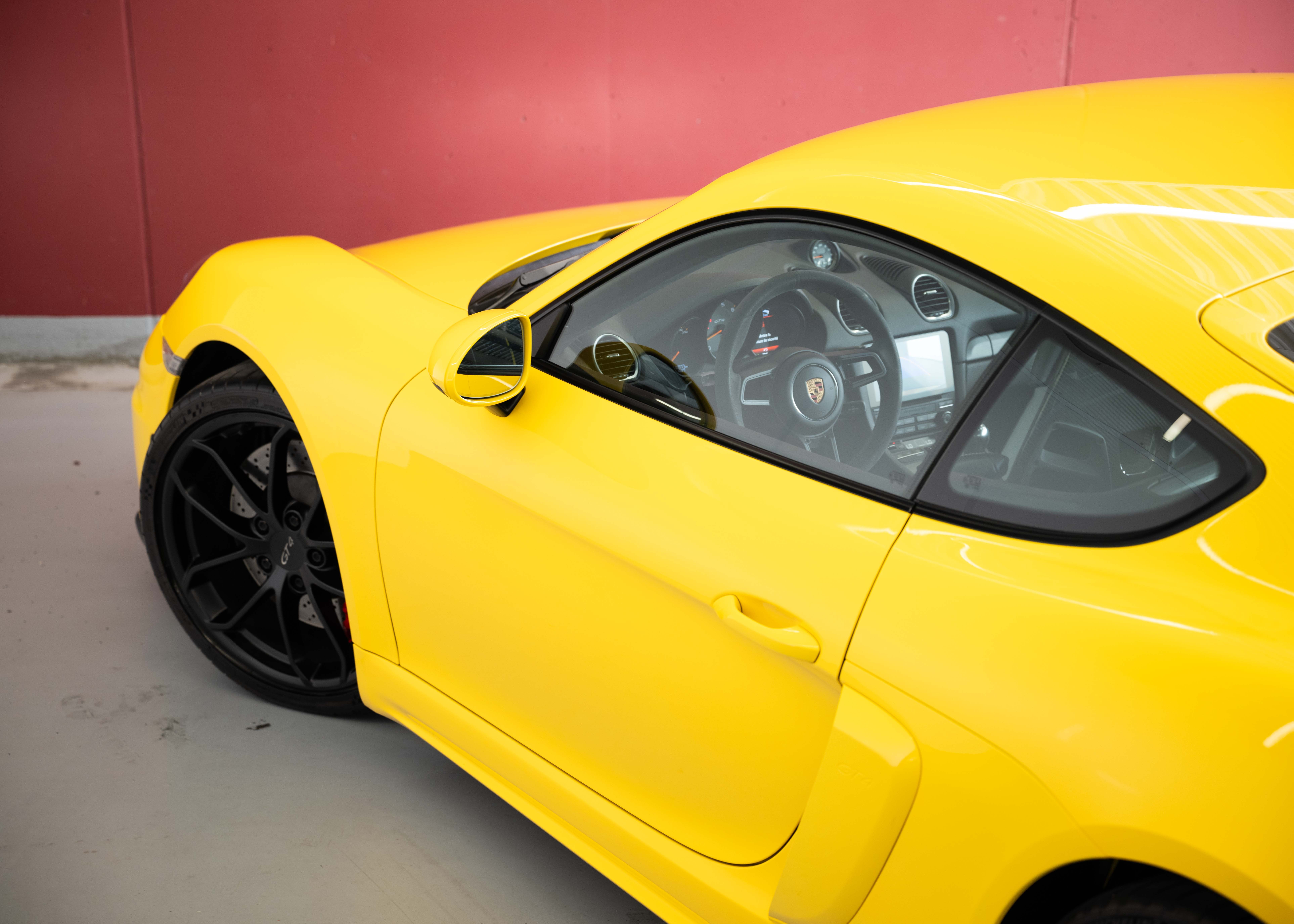 Image PORSCHE 718-BOXSTER-CAYMAN 718 Cayman GT4 (1st hand, Swiss car, fantastic condition, full Porsche history)
