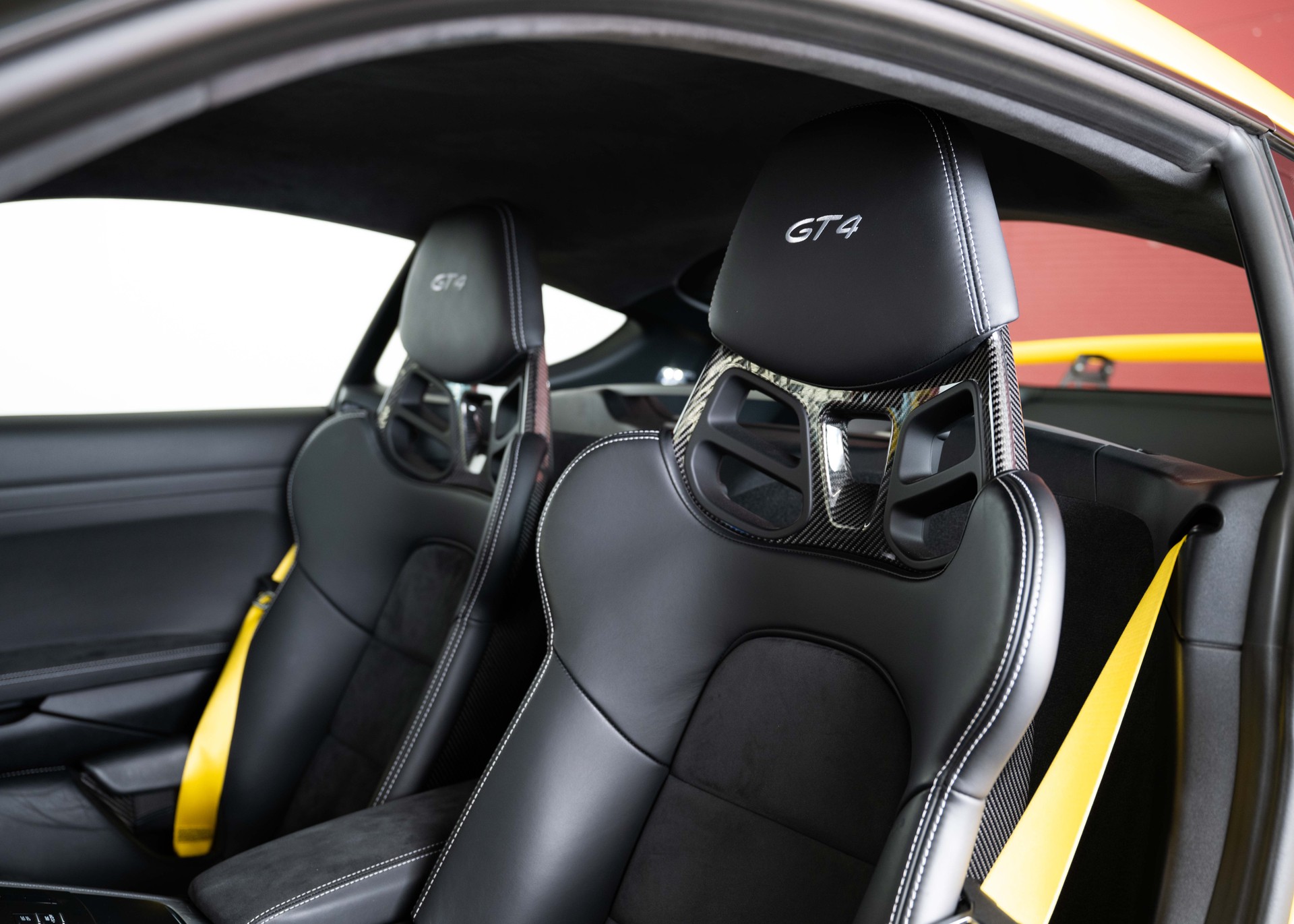 PORSCHE 718 Cayman GT4 (1st hand, Swiss car, fantastic condition, full Porsche history)-image-21