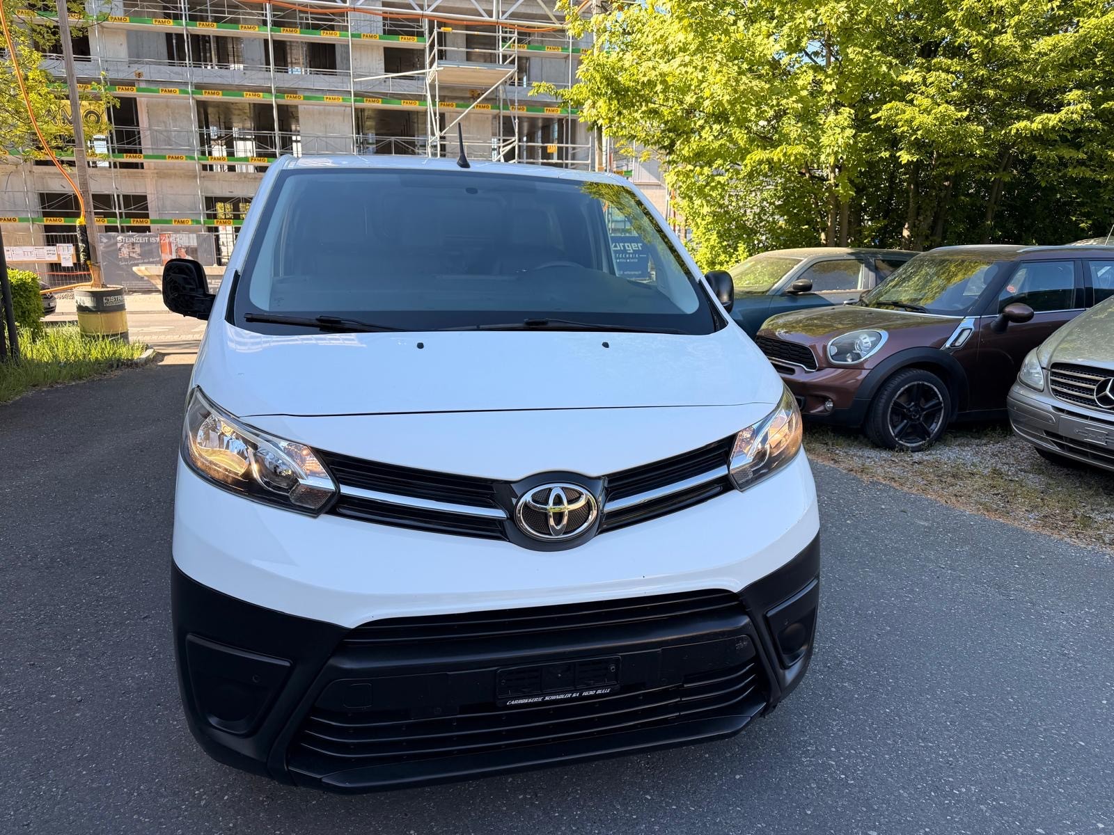 TOYOTA Proace 2.0D Glass Van L1 Terra Medium 4x4-image-8