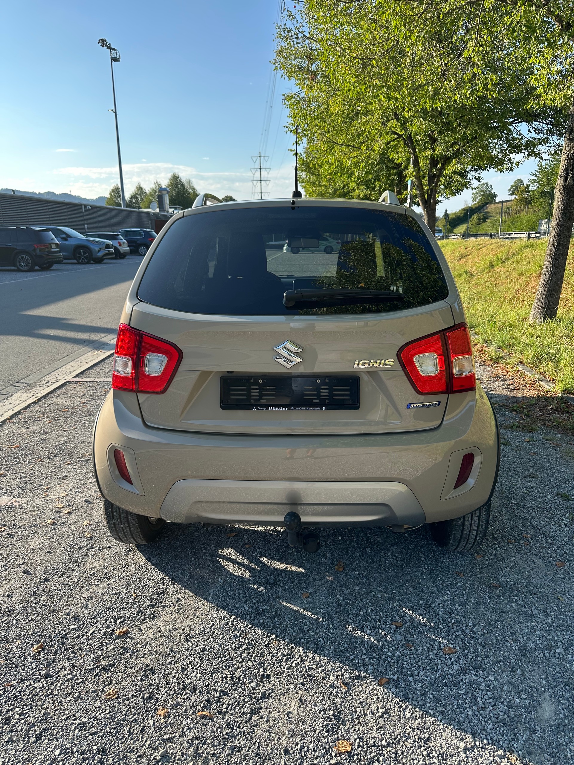SUZUKI 1.2 Compact Top Hybrid-image-3