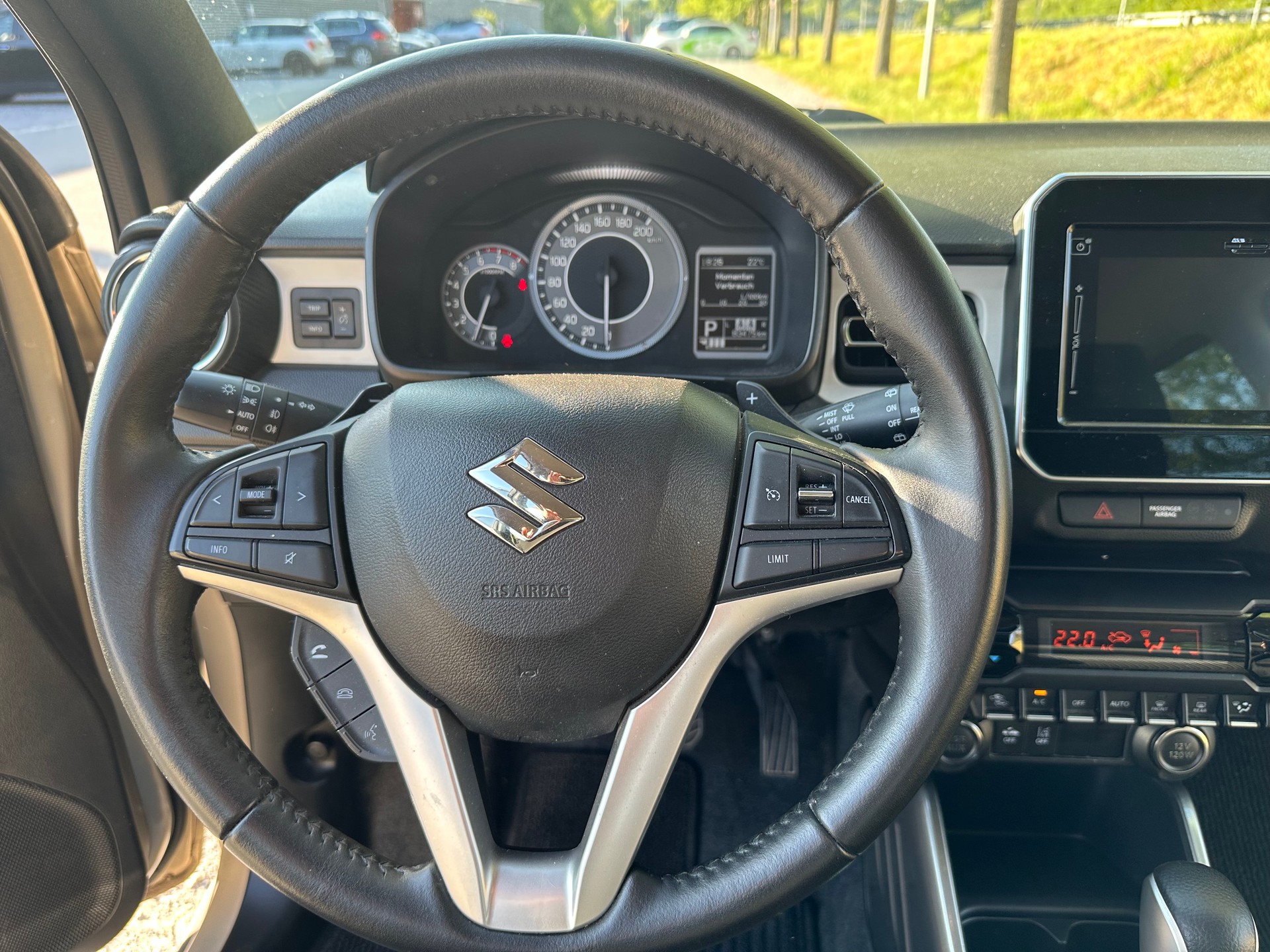 SUZUKI 1.2 Compact Top Hybrid-image-4