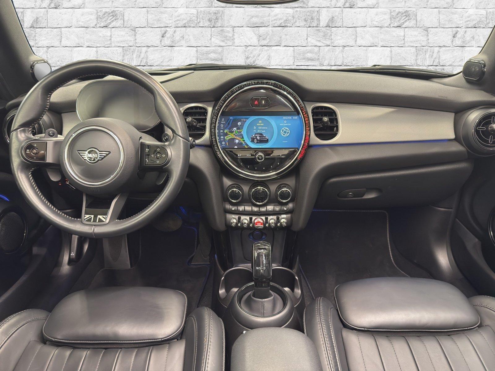 MINI Cabrio F57 2.0i Cooper S-image-8
