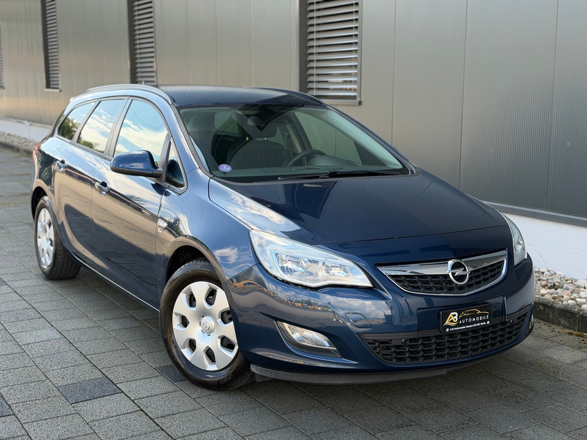 OPEL Astra SportsTourer 1.4i 16V Turbo Sport-image-0